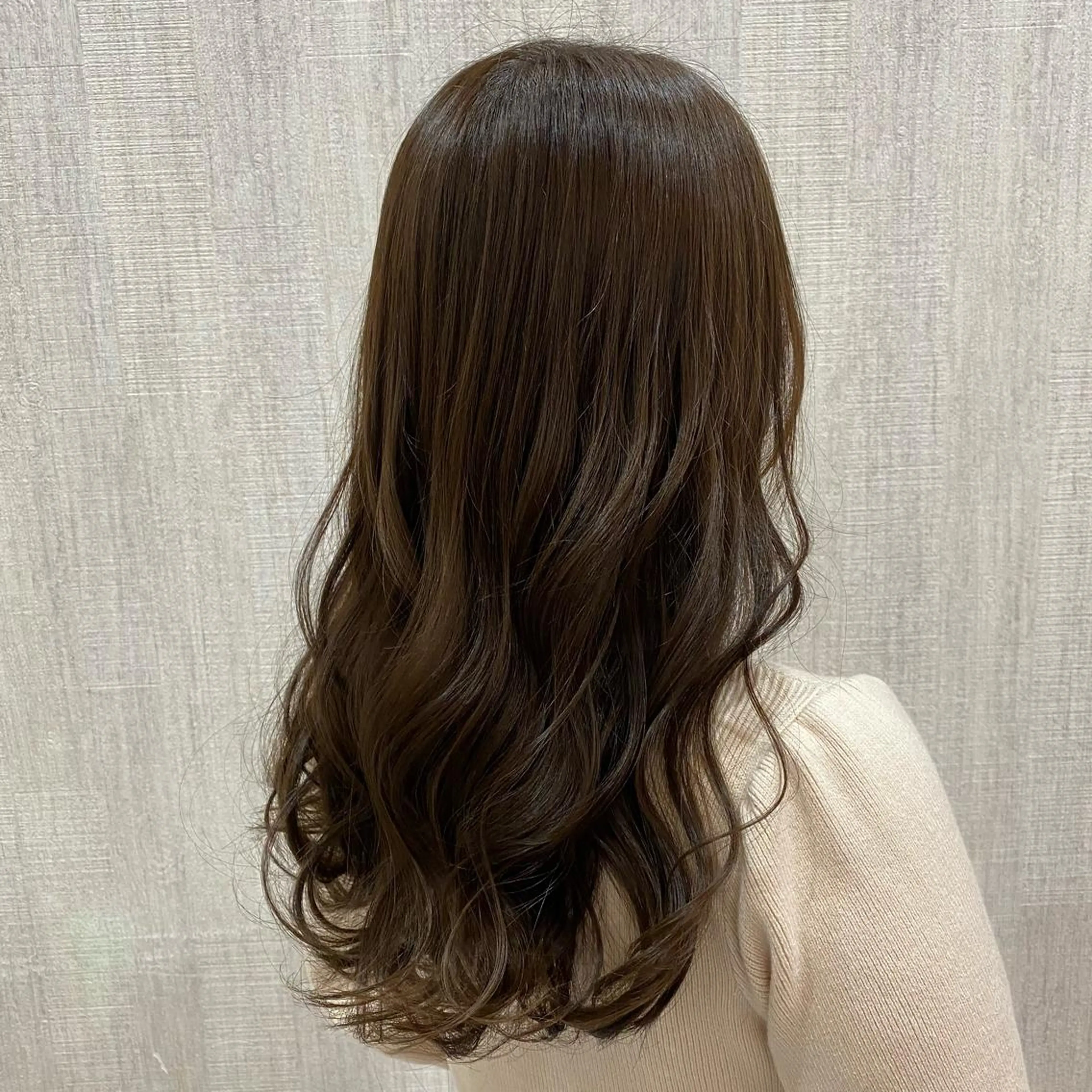 ロング カラー カット ヘアカラー トリートメント 🫧透け感⋆艶髪💎 山口アヤカのヘアスタイル