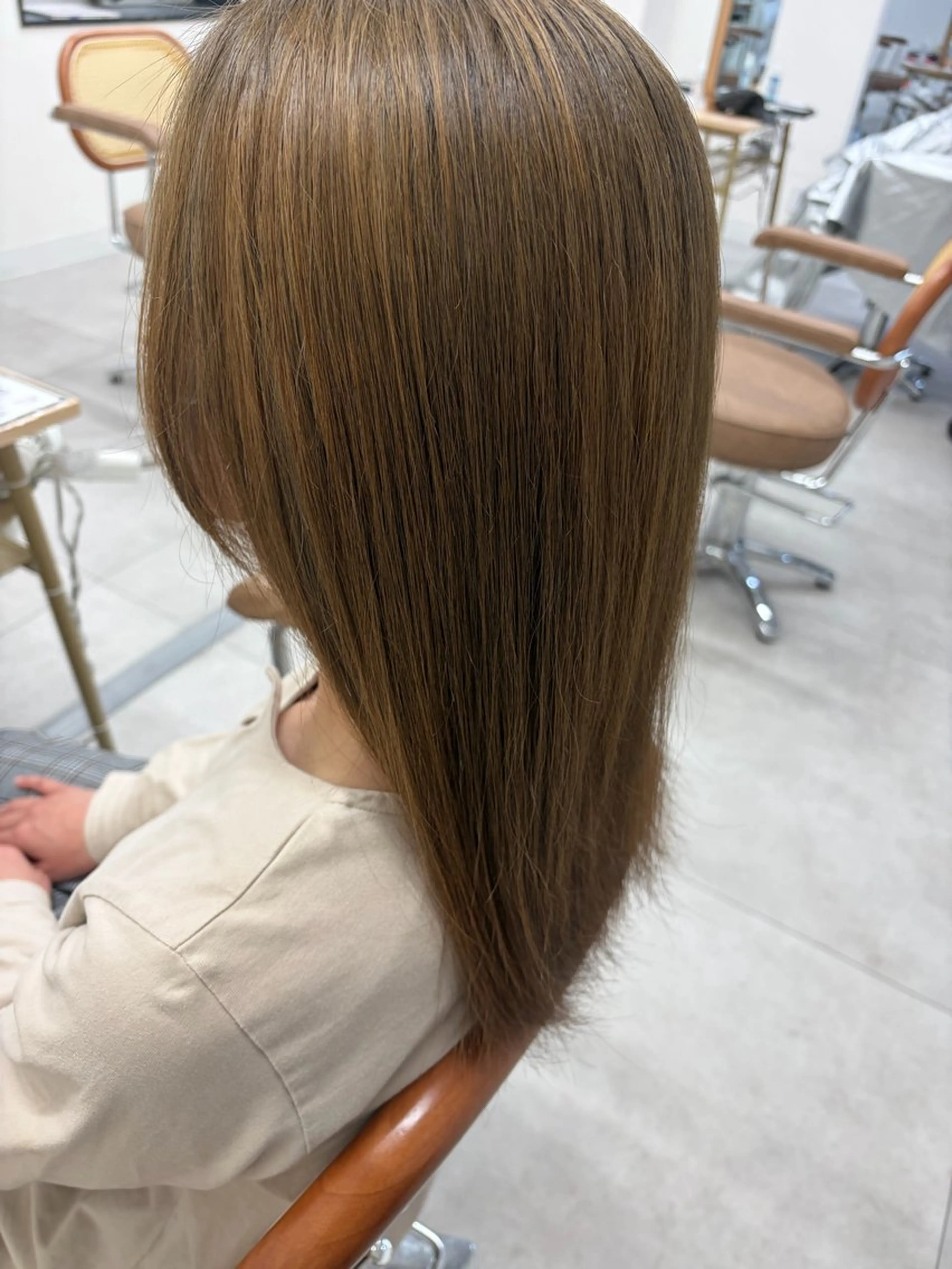 セミロング カラー 川村 明宙のヘアスタイル