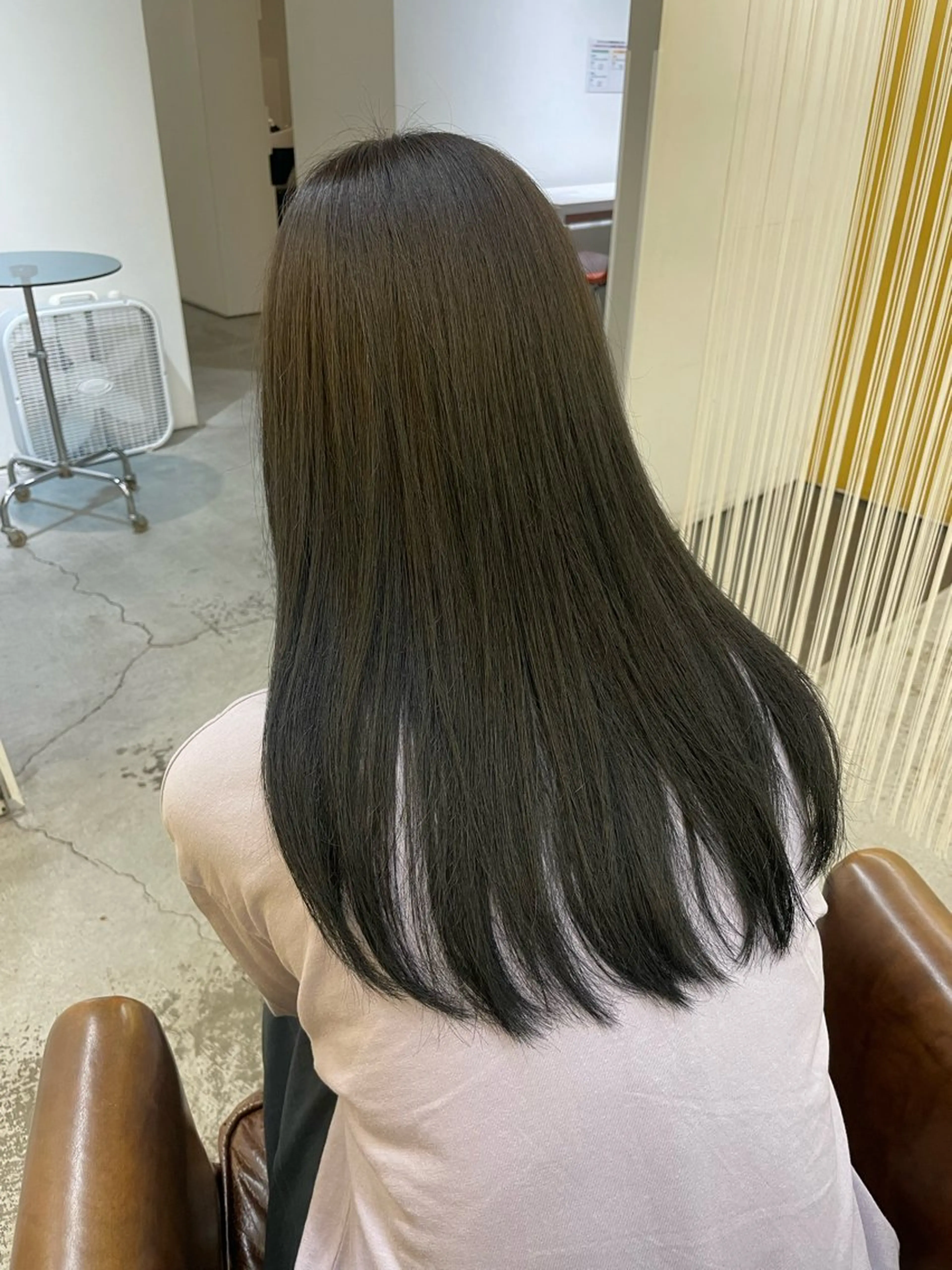 カラー 近藤 佑衣のヘアスタイル