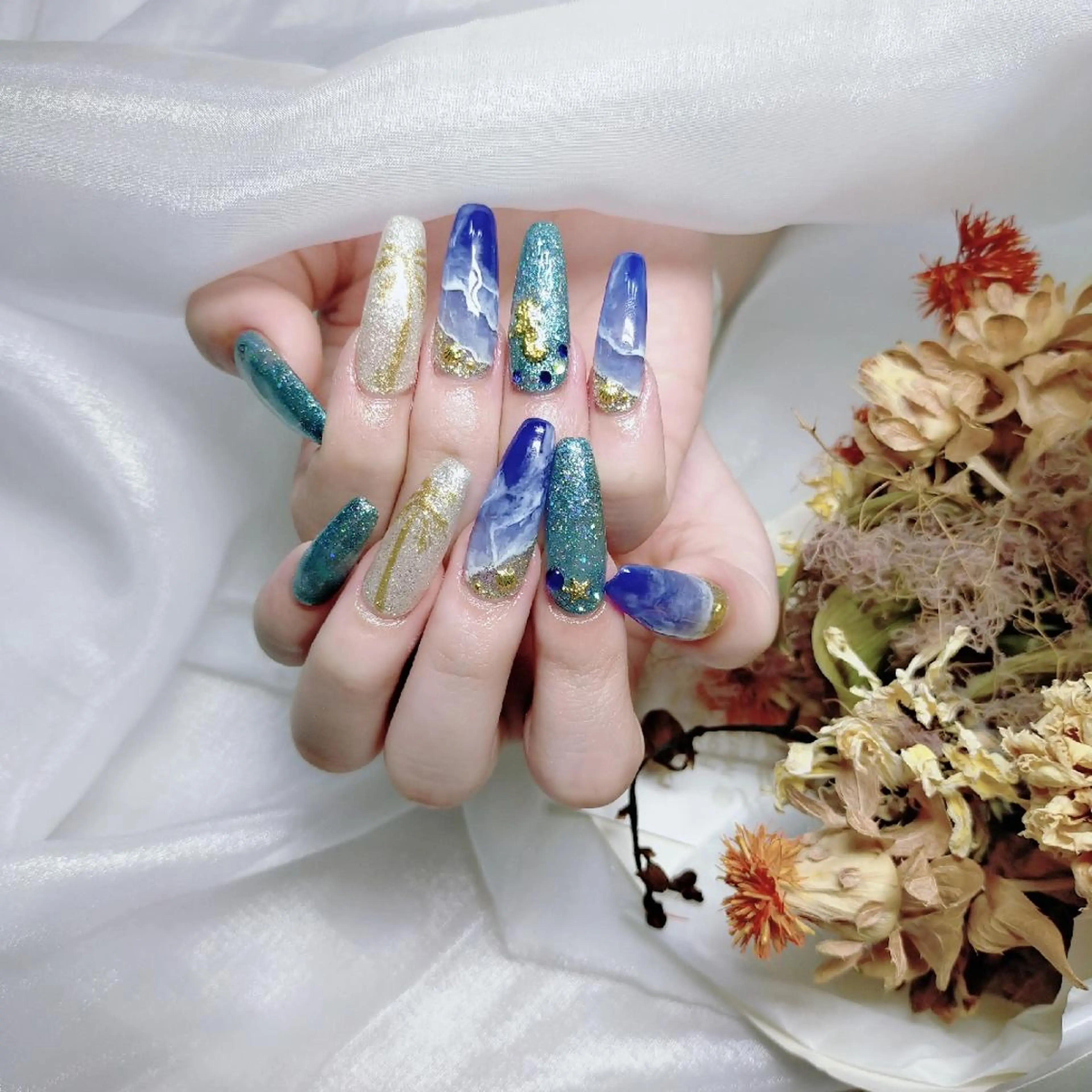 ネイル ハンドネイル 森 ネイルサロンのネイルデザイン