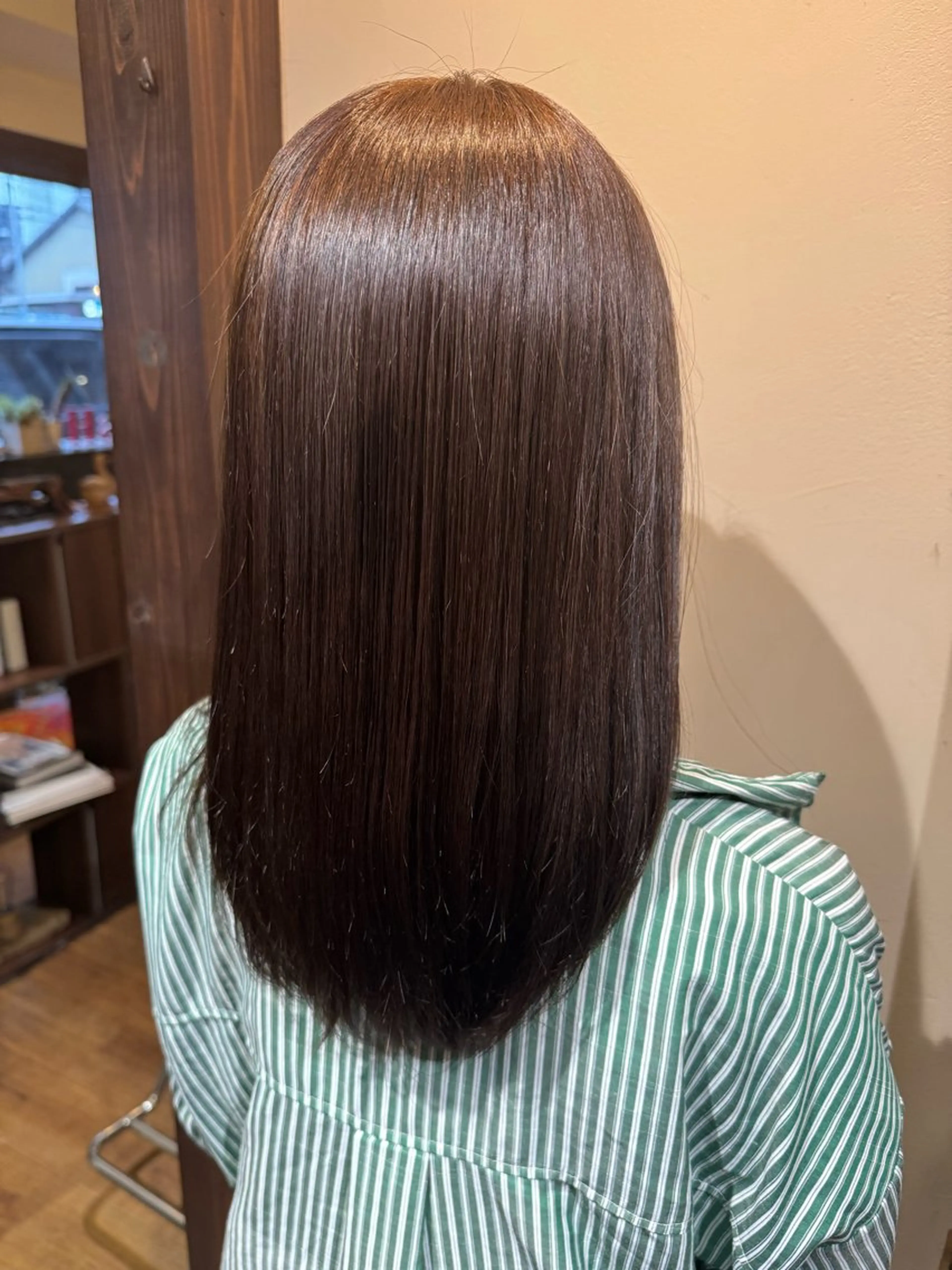 セミロング カラー ブラウンカラー オリーブブラウン ヘアカラー まゆ/髪質改善 ストレート/スパ🫧のヘアスタイル