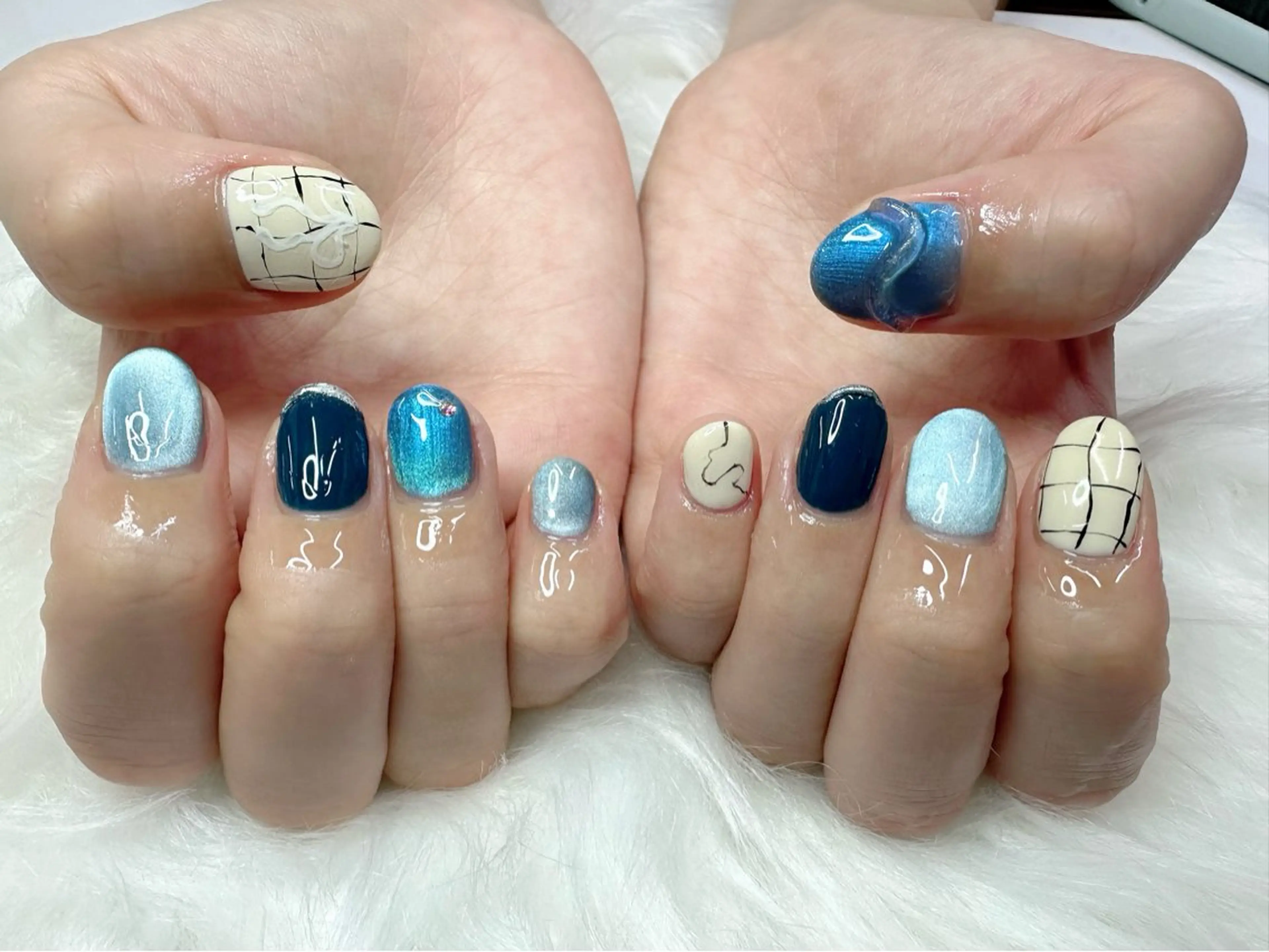 ネイル ブルー ジェルネイル マグネットネイル ミラーネイル 持ち込み ハンドネイル M Hのネイルデザイン