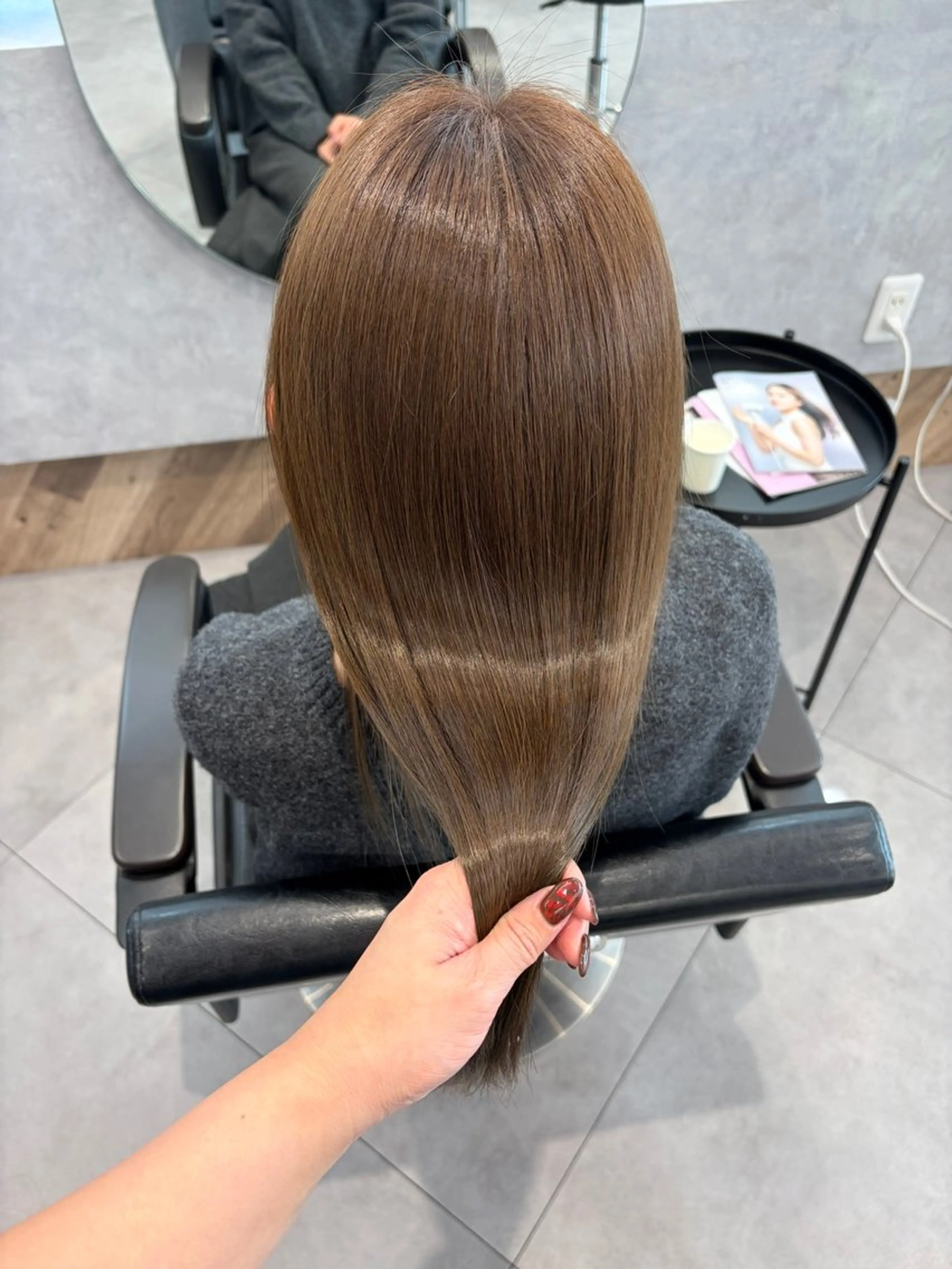 セミロング カット ヘアカラー トリートメント 柴田樹/大人可愛い 艶髪カラー/髪質改善のヘアスタイル