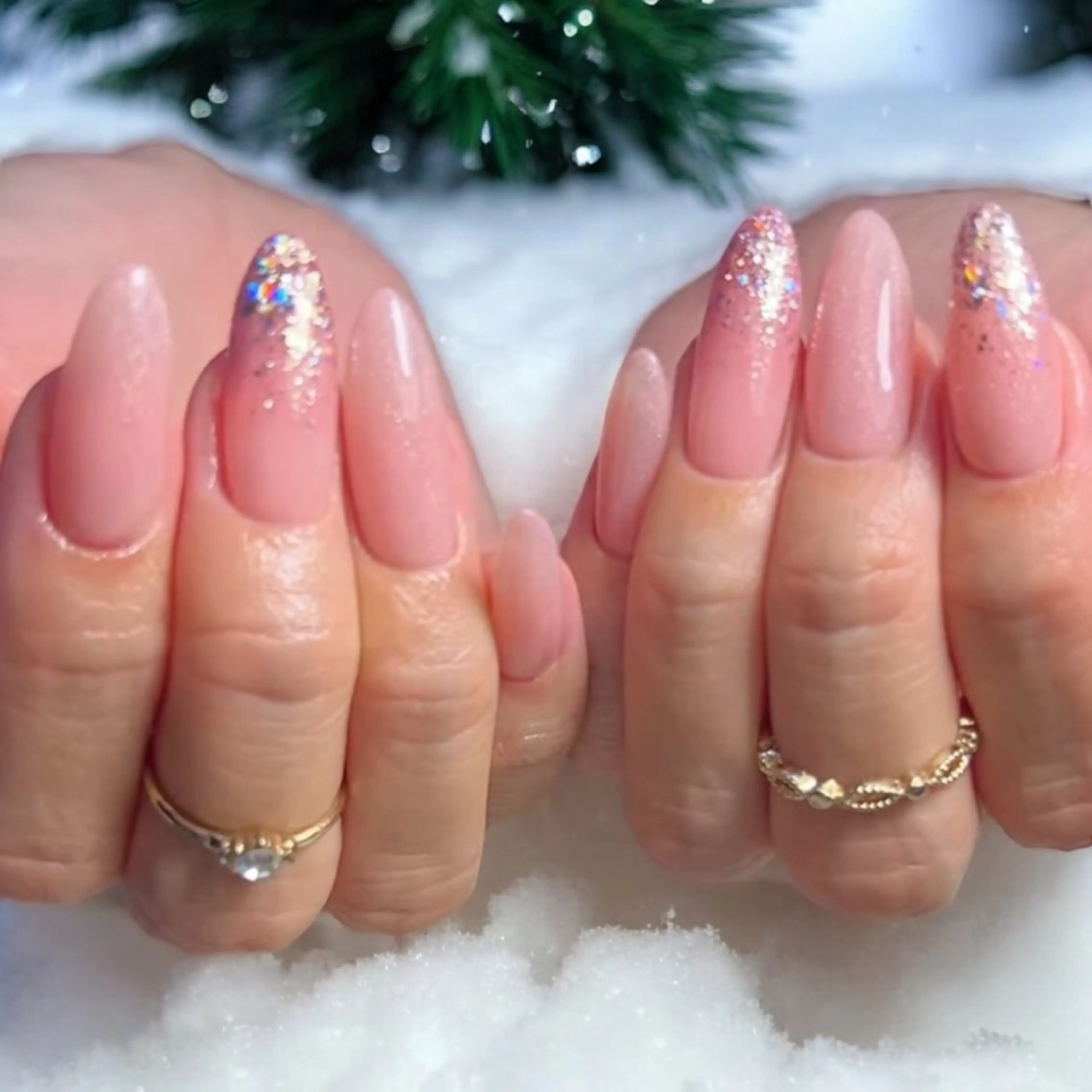 オフ込み　自爪2-4本デザインの写真