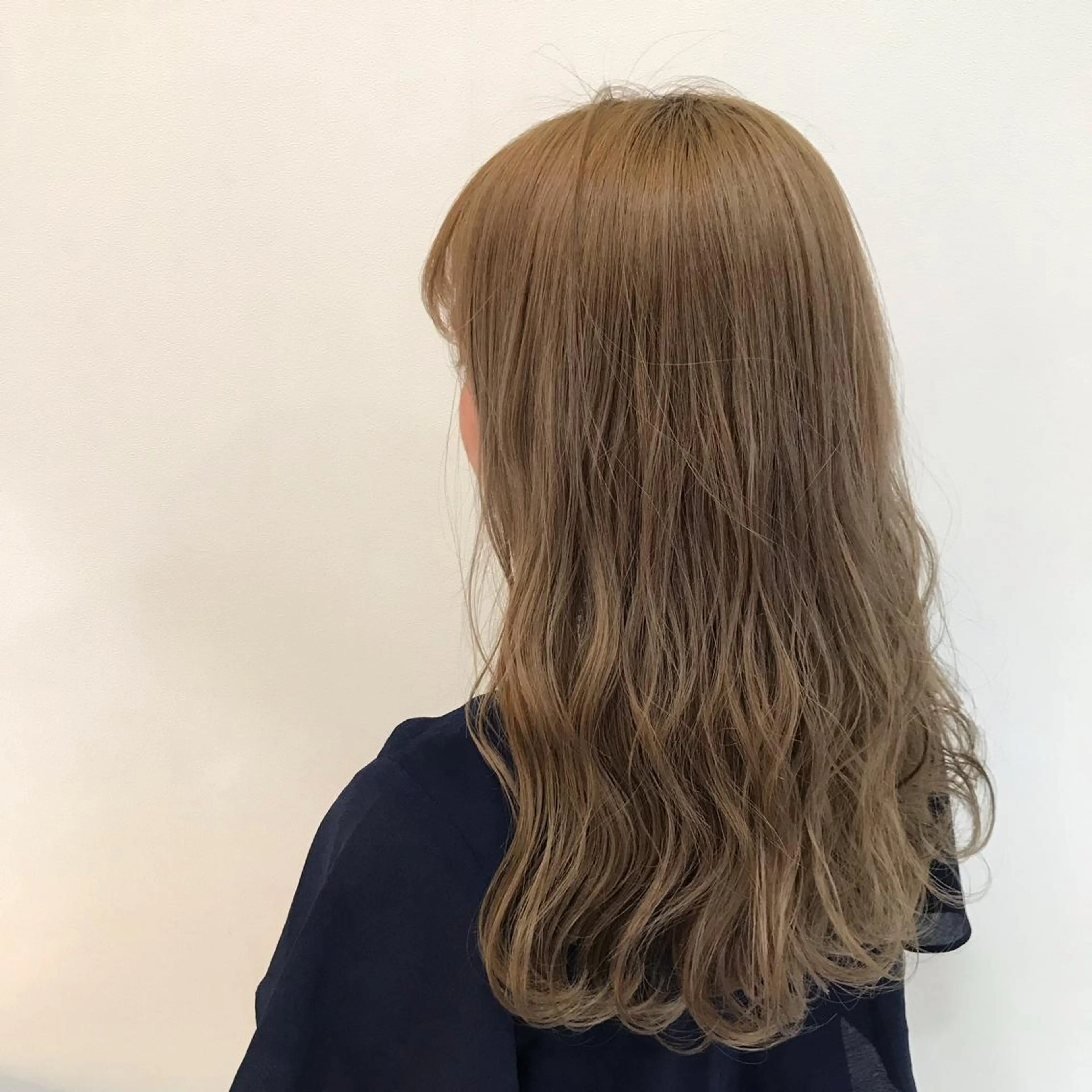 セミロング カラー シールエクステ✨️韓 国羽エクステ🪽和希のヘアスタイル