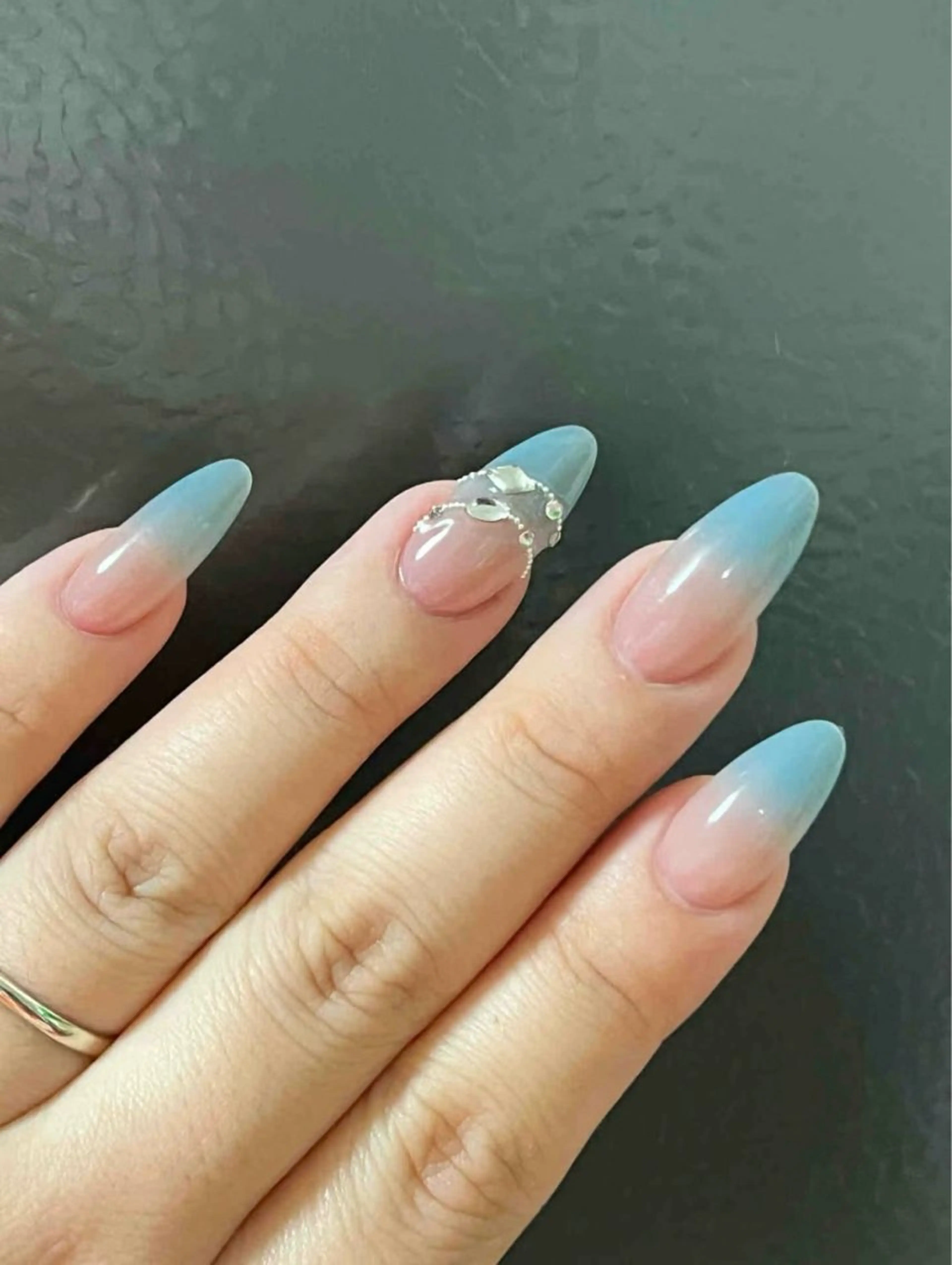ネイル 💅E•U•B NAIL🌹所属・横浜市中区曙町 ネイルE·U·Bのネイルデザイン