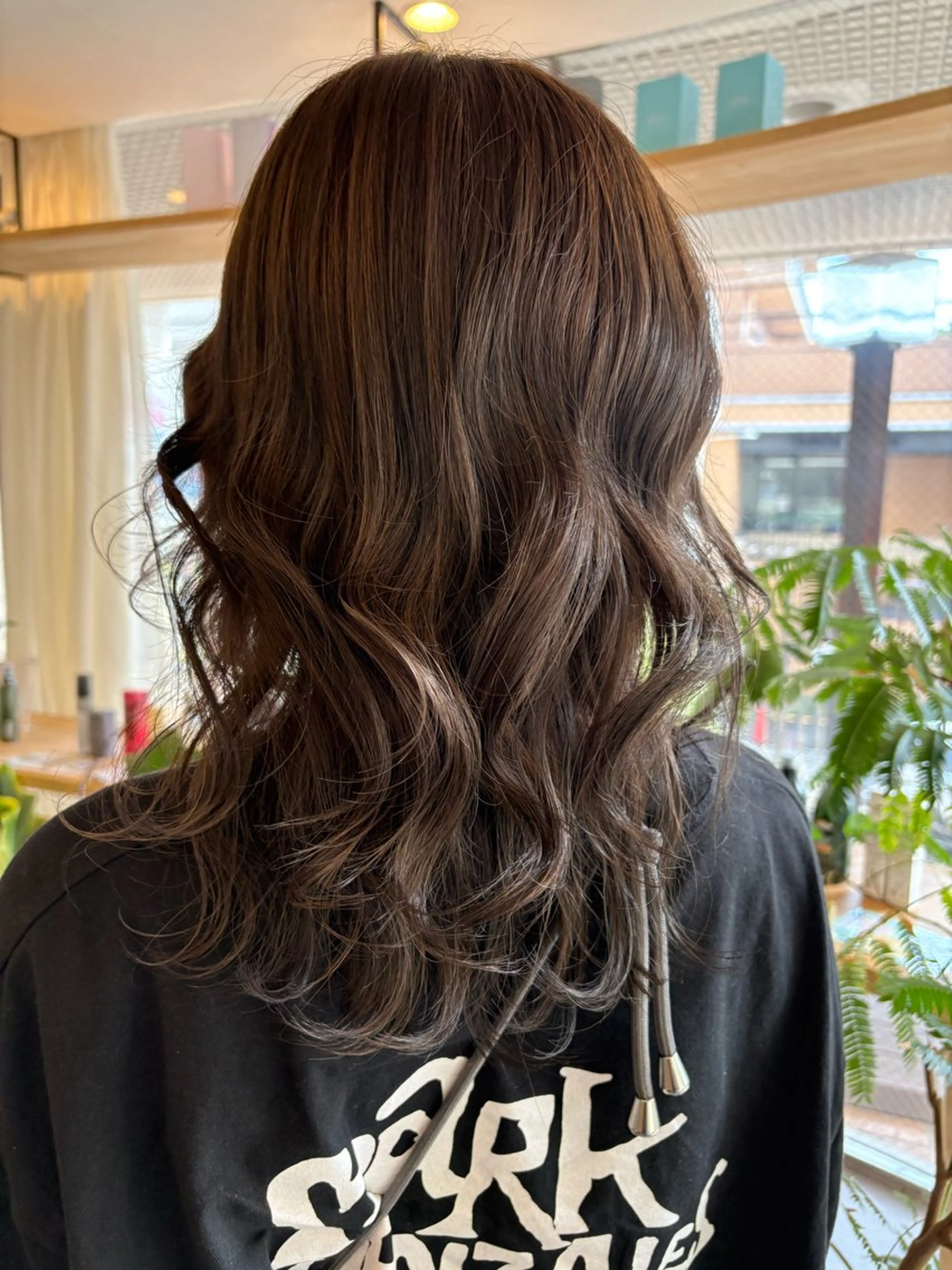 ミディアム ヘアカラー 荒木 帆香のヘアスタイル