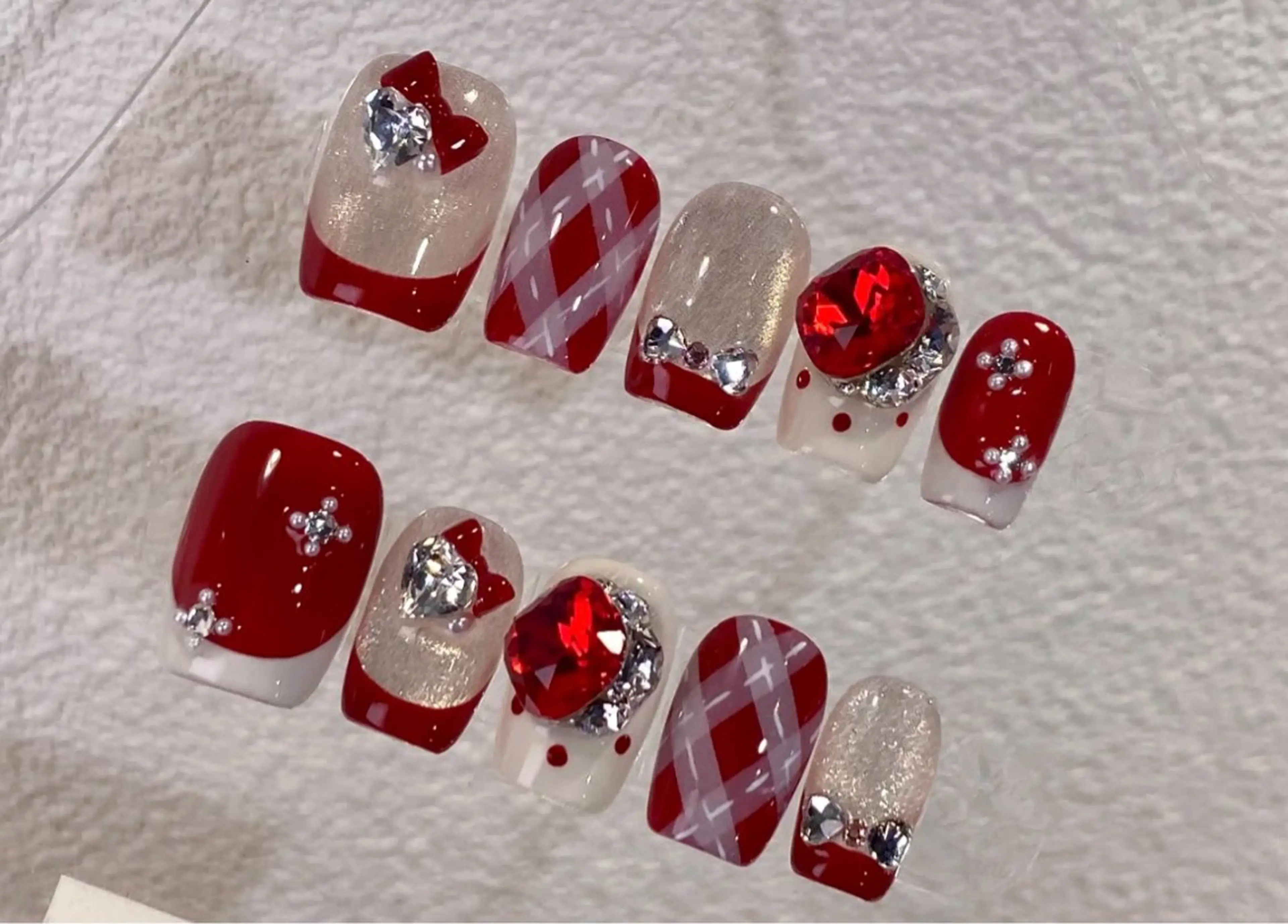 ネイル D-BEAUTY Nailsalonのネイルデザイン