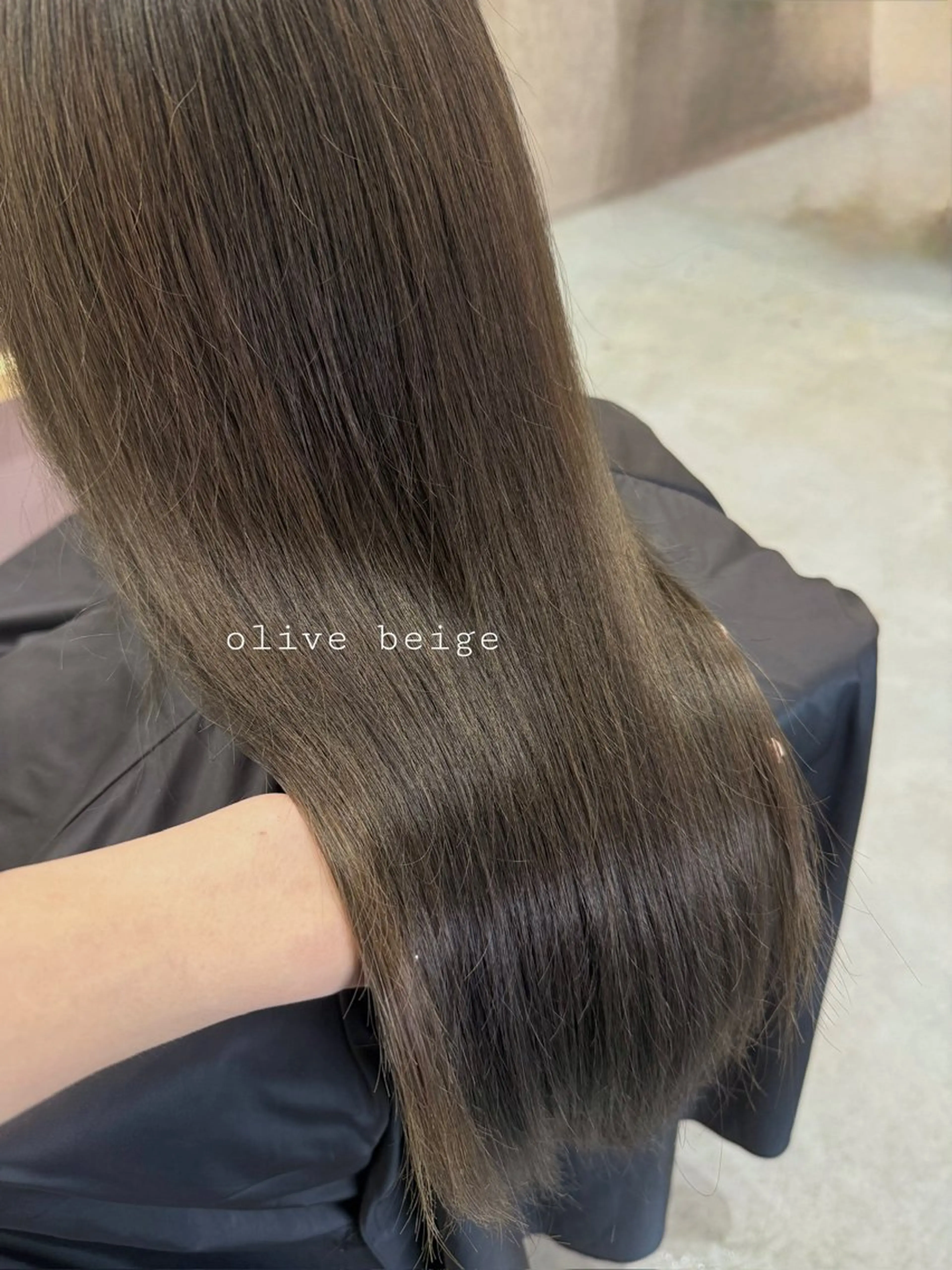 セミロング 💫似合わせカット 💫透明感カラーのヘアスタイル