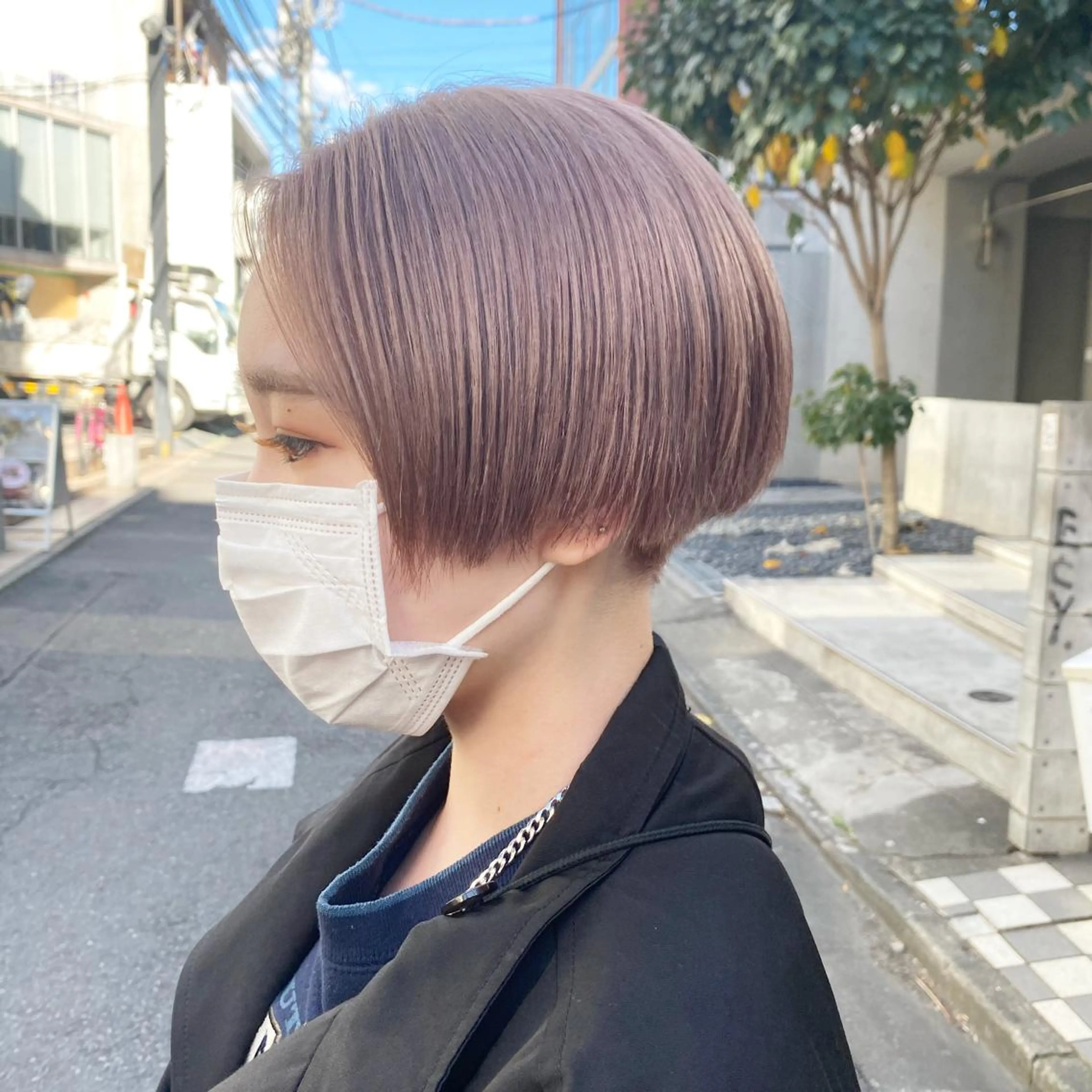 ショート カラー ☘️ブリーチ/ハイト ーン/レイヤー/のヘアスタイル