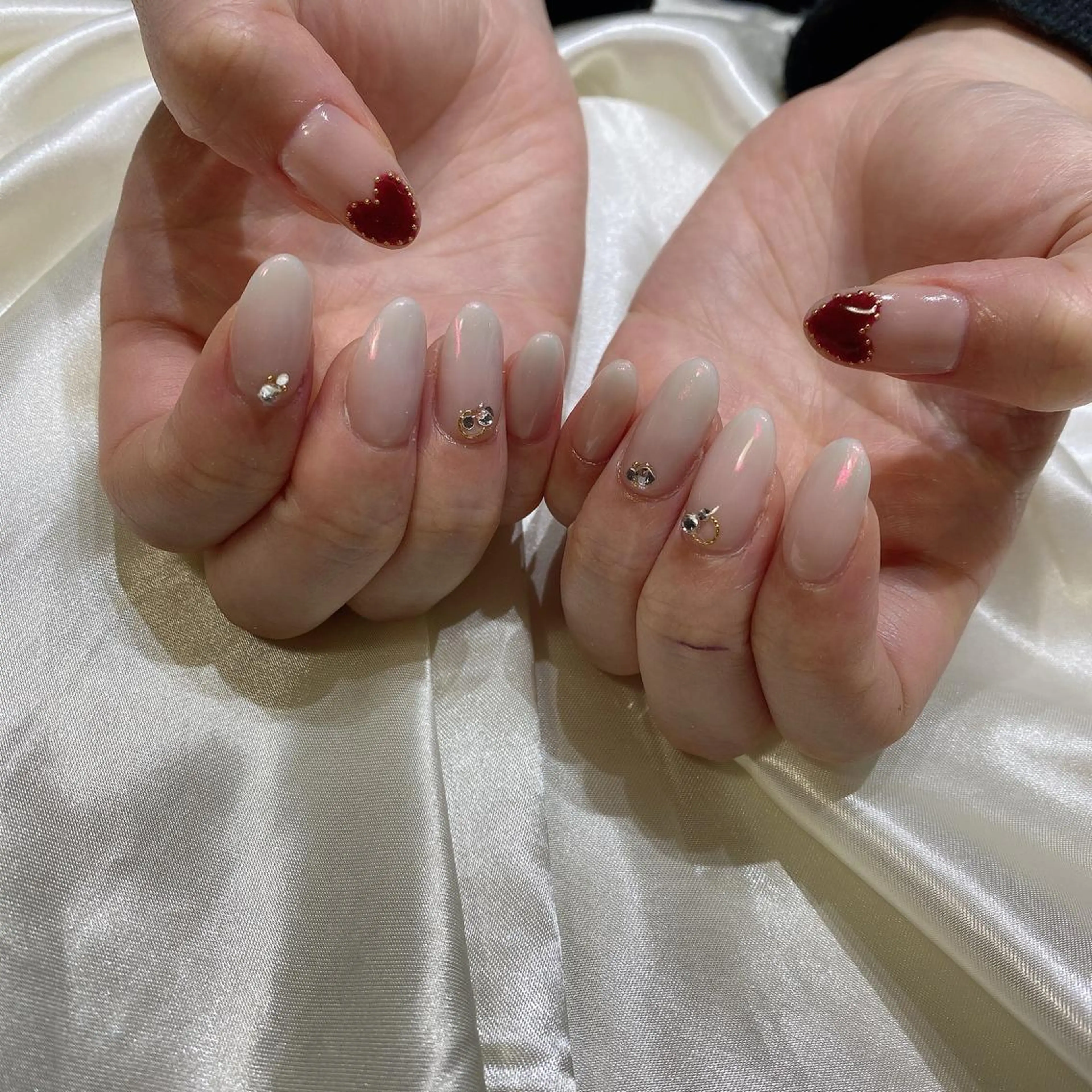 ネイル ハンドネイル 西岡 杏のネイルデザイン