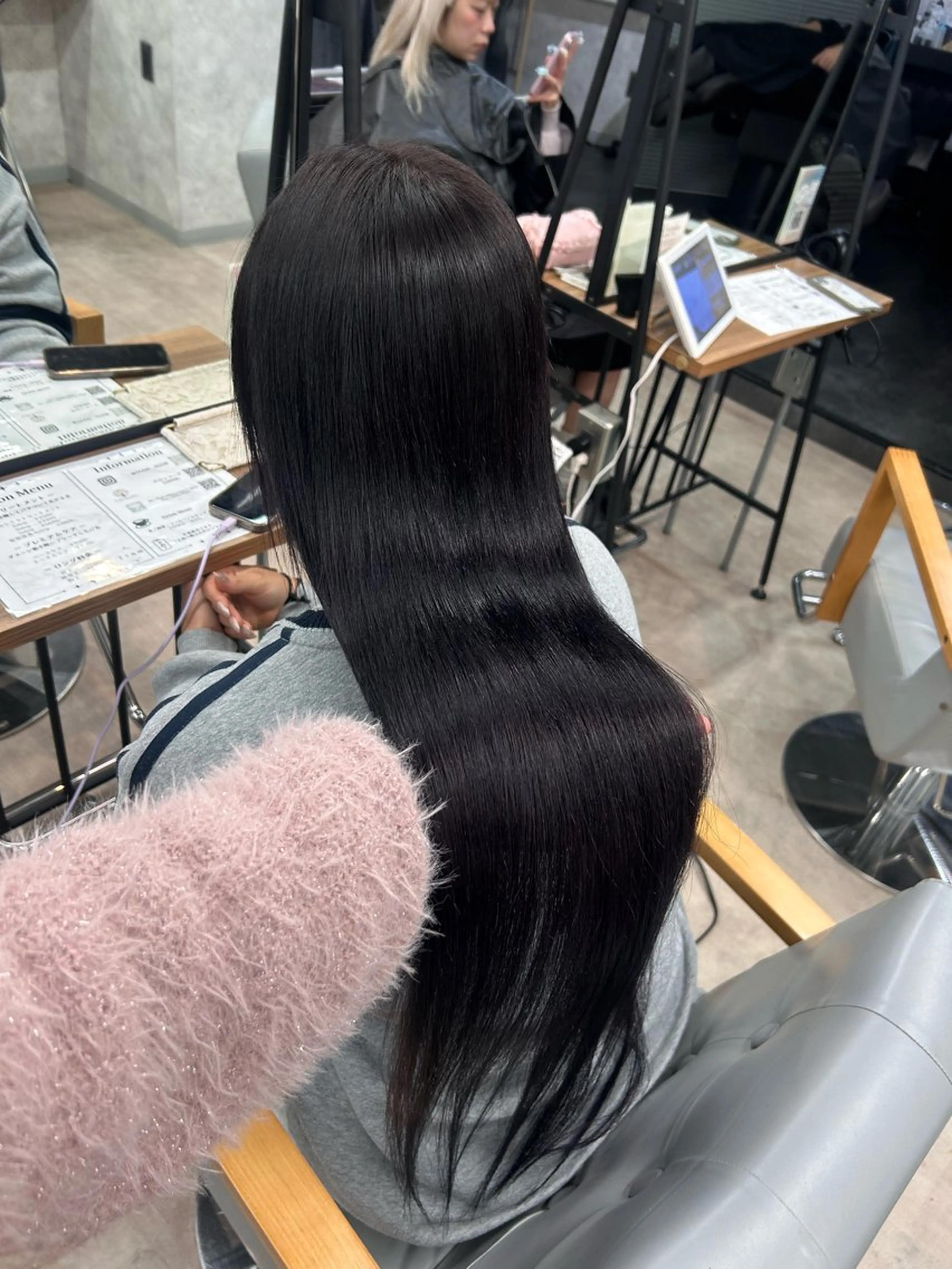 ロング カラー ヘアアレンジ カット ヘアカラー トリートメント ヘアセット 💕ブリーチ/ヘアメ 🎀YUUKAのヘアスタイル