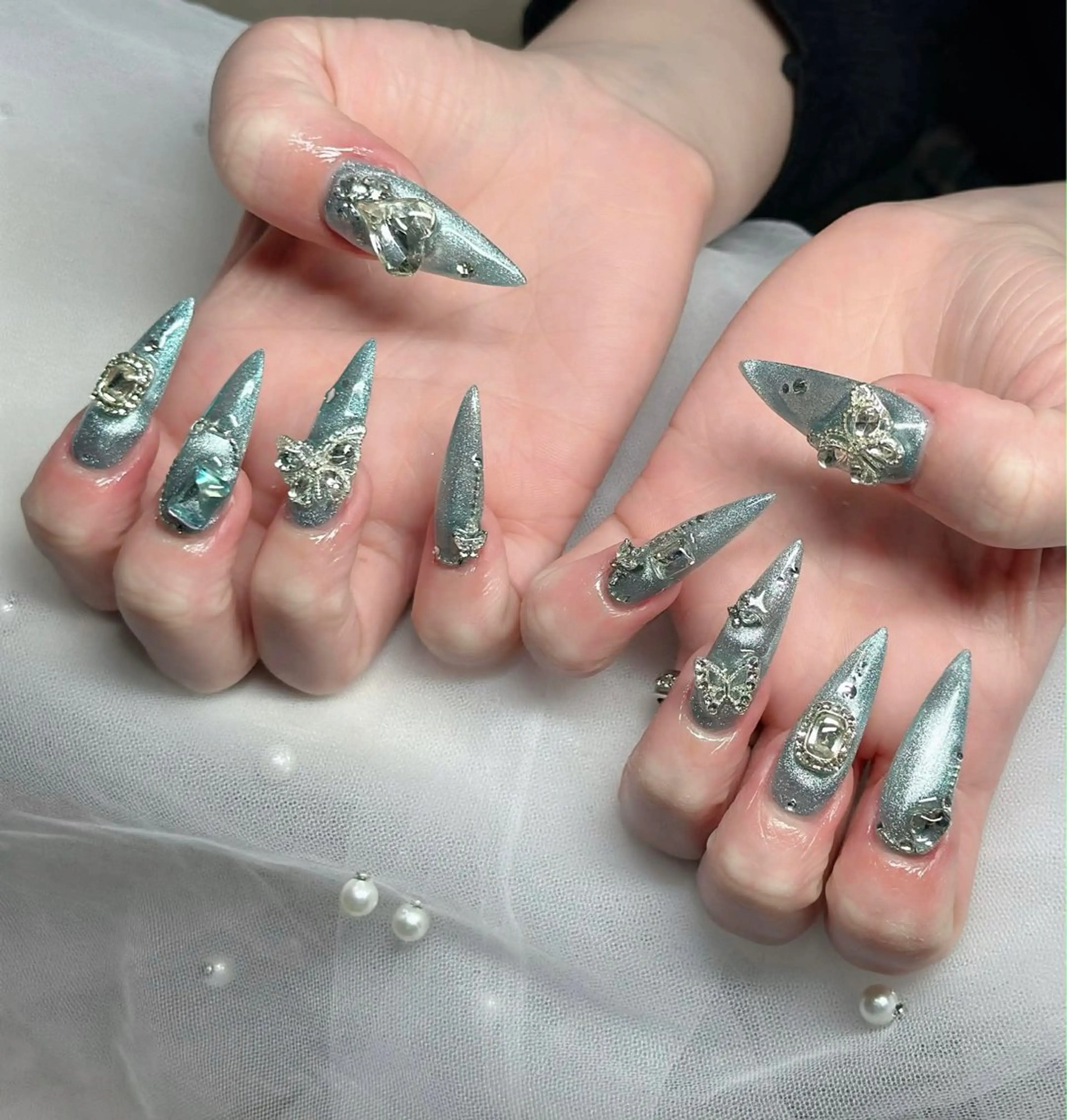 マツエク・マツパ 付け放題 カラーマツエク 韓国風マツエク ハンドネイル H.baby Nail Salonのネイルデザイン