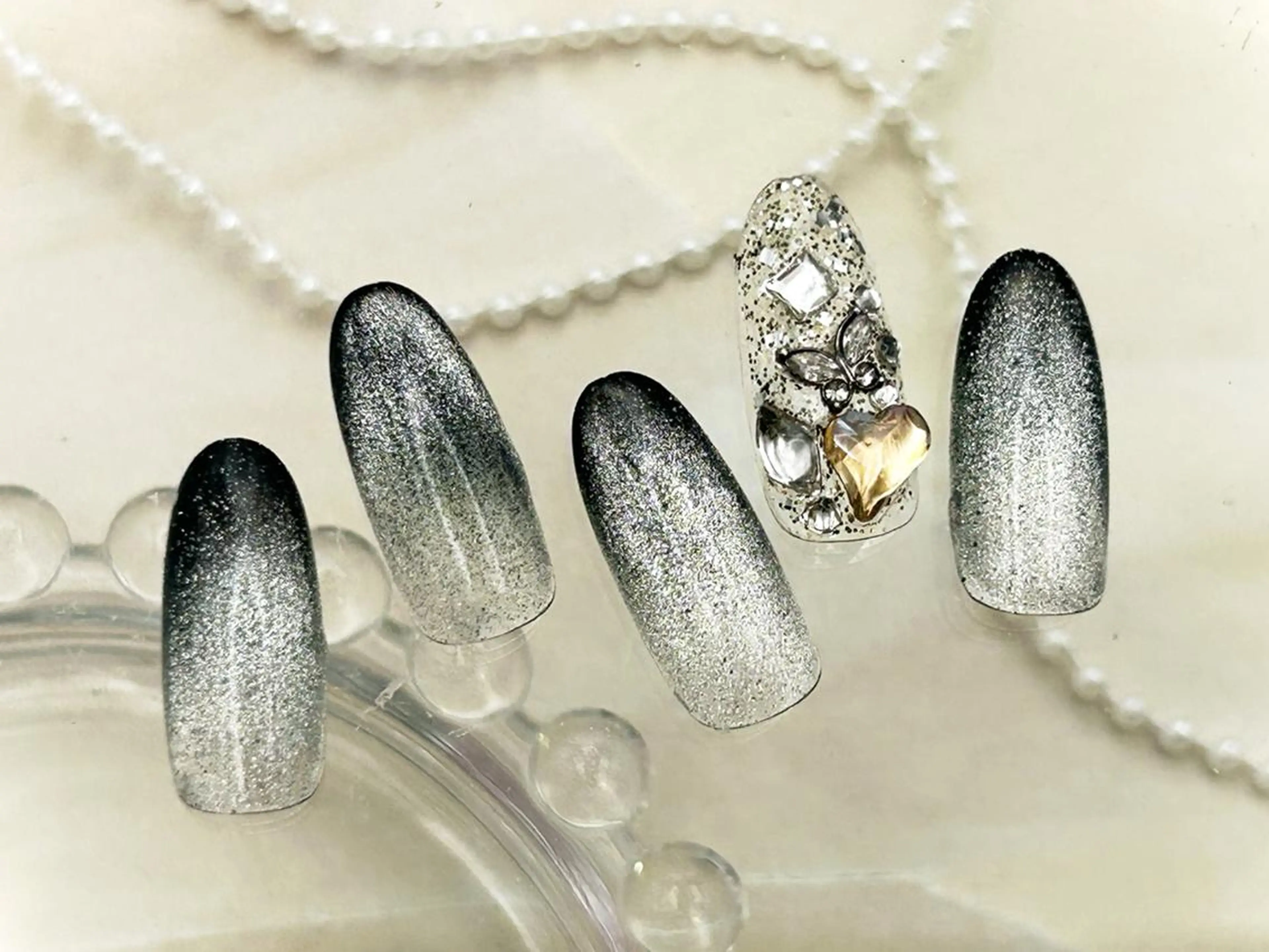 ネイル ハンドネイル orbe 小門のネイルデザイン