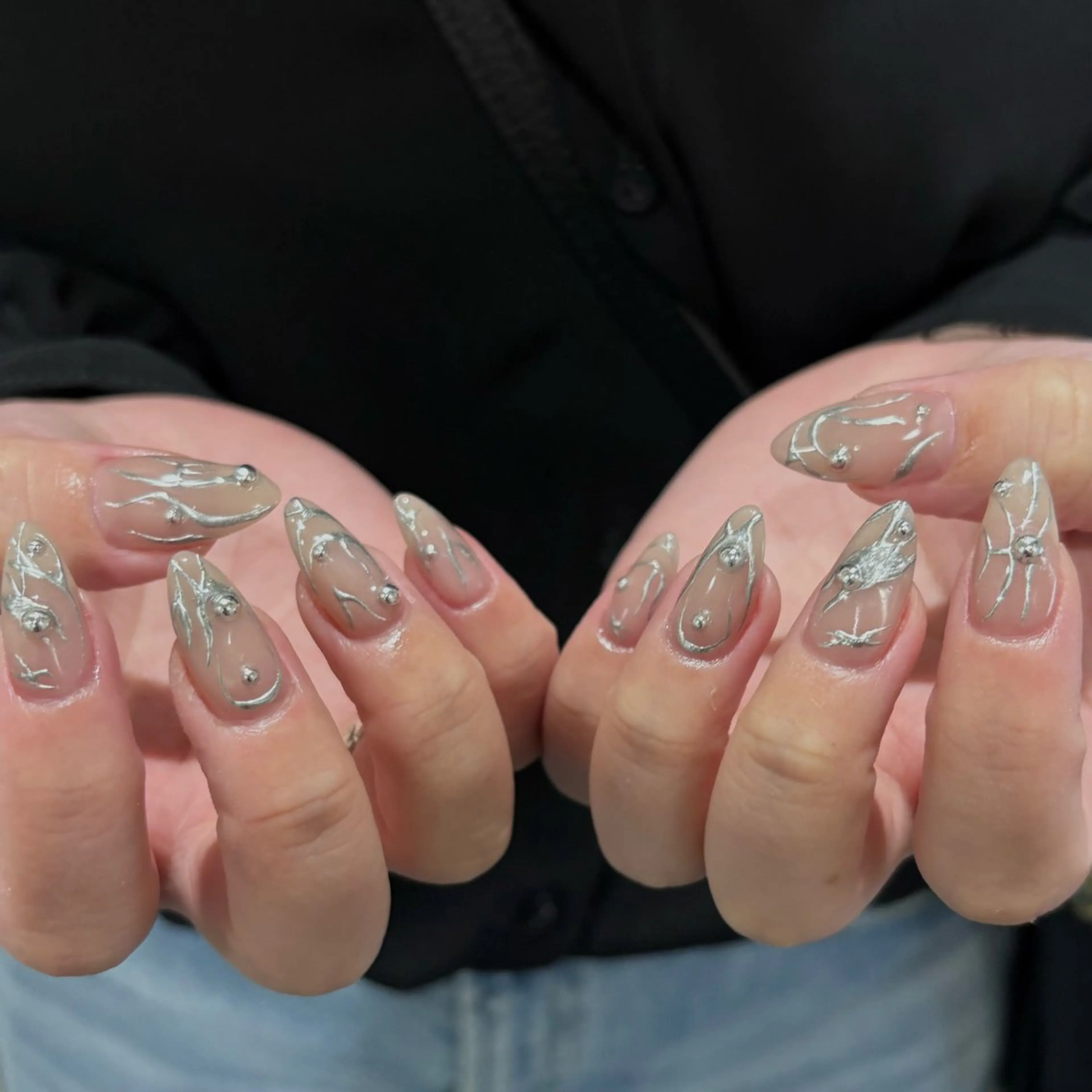 ミディアム minuit RIO🪽のネイルデザイン