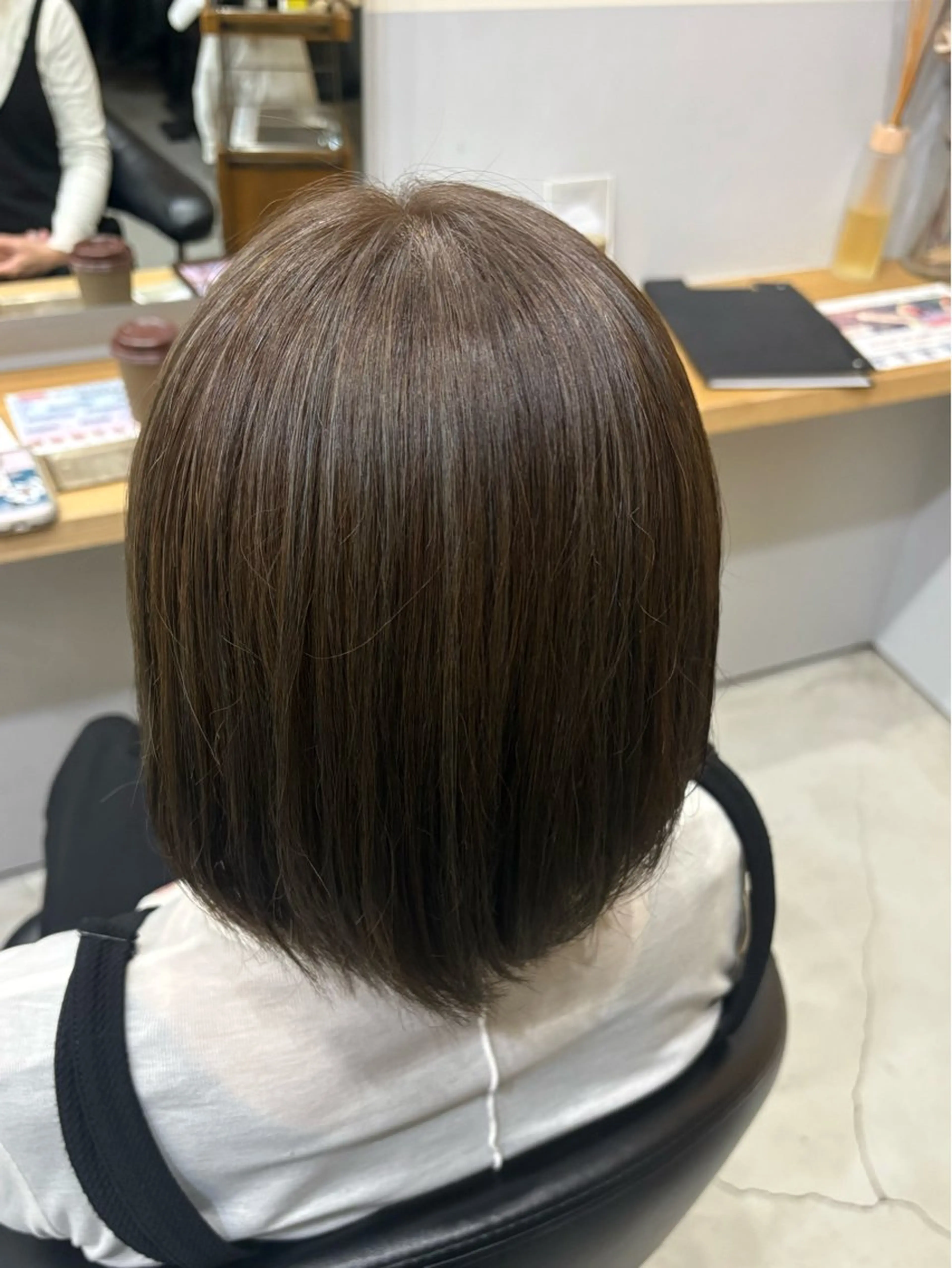 ミディアム カラー ブラウンカラー ハイライトカラー オレンジ ハイライト ヘアカラー 伊藤 紗優のヘアスタイル