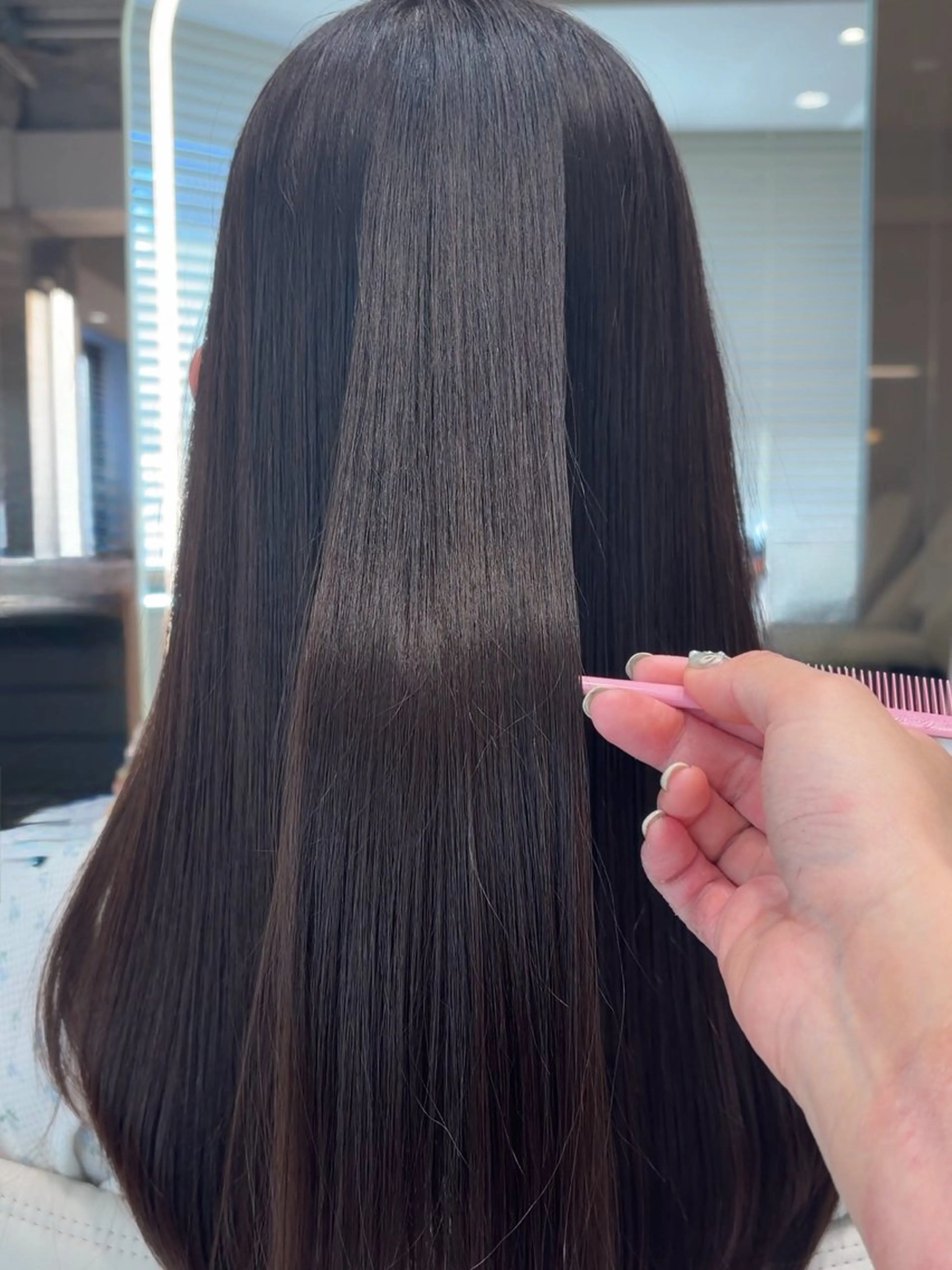 ミディアム トリートメント 前髪・顔周りカット☆ あらいみゆのヘアスタイル