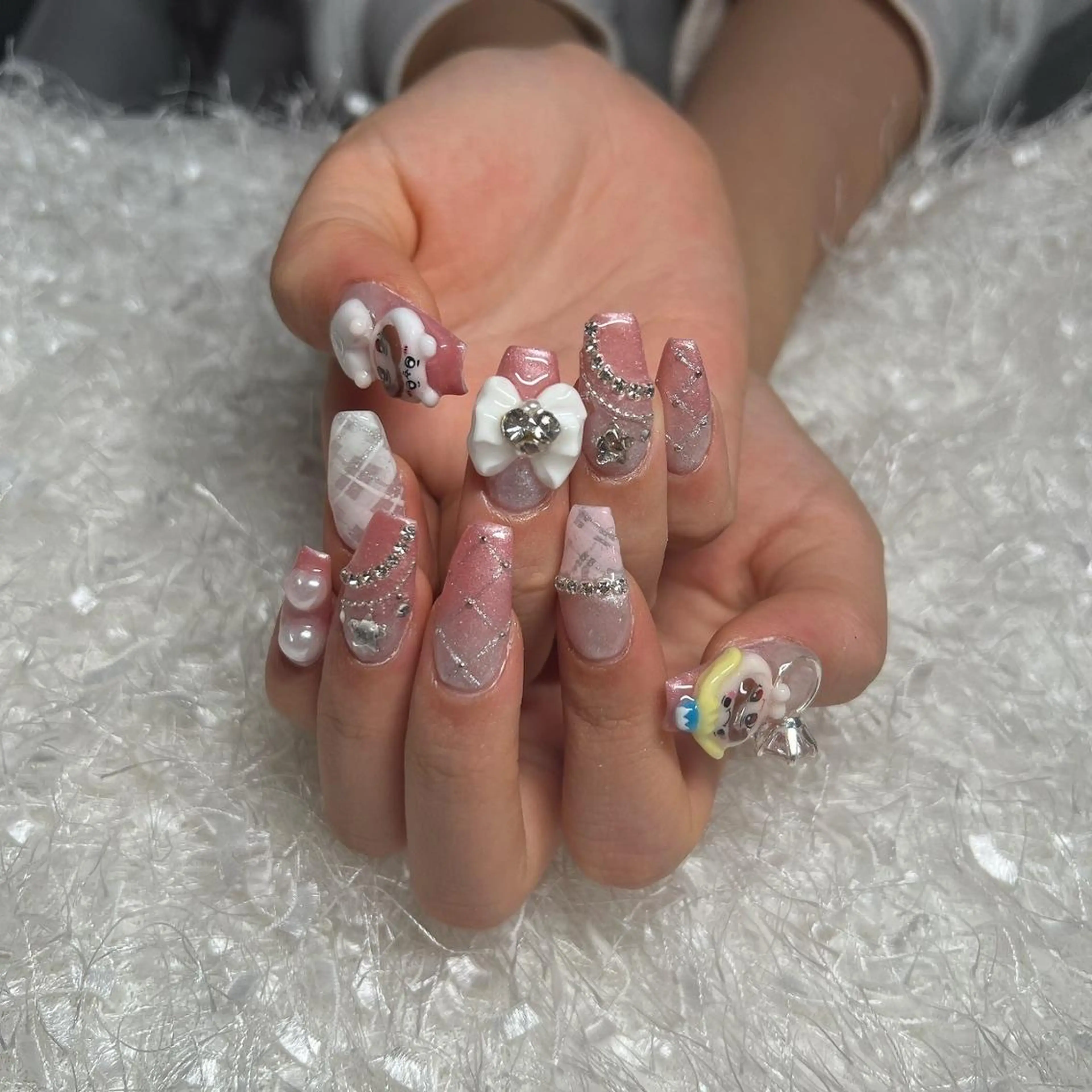 ネイル 長さ出し フレンチネイル ジェルネイル グラデーション 韓国ネイル ハンドネイル Nail&eye Belire 新宿のネイルデザイン
