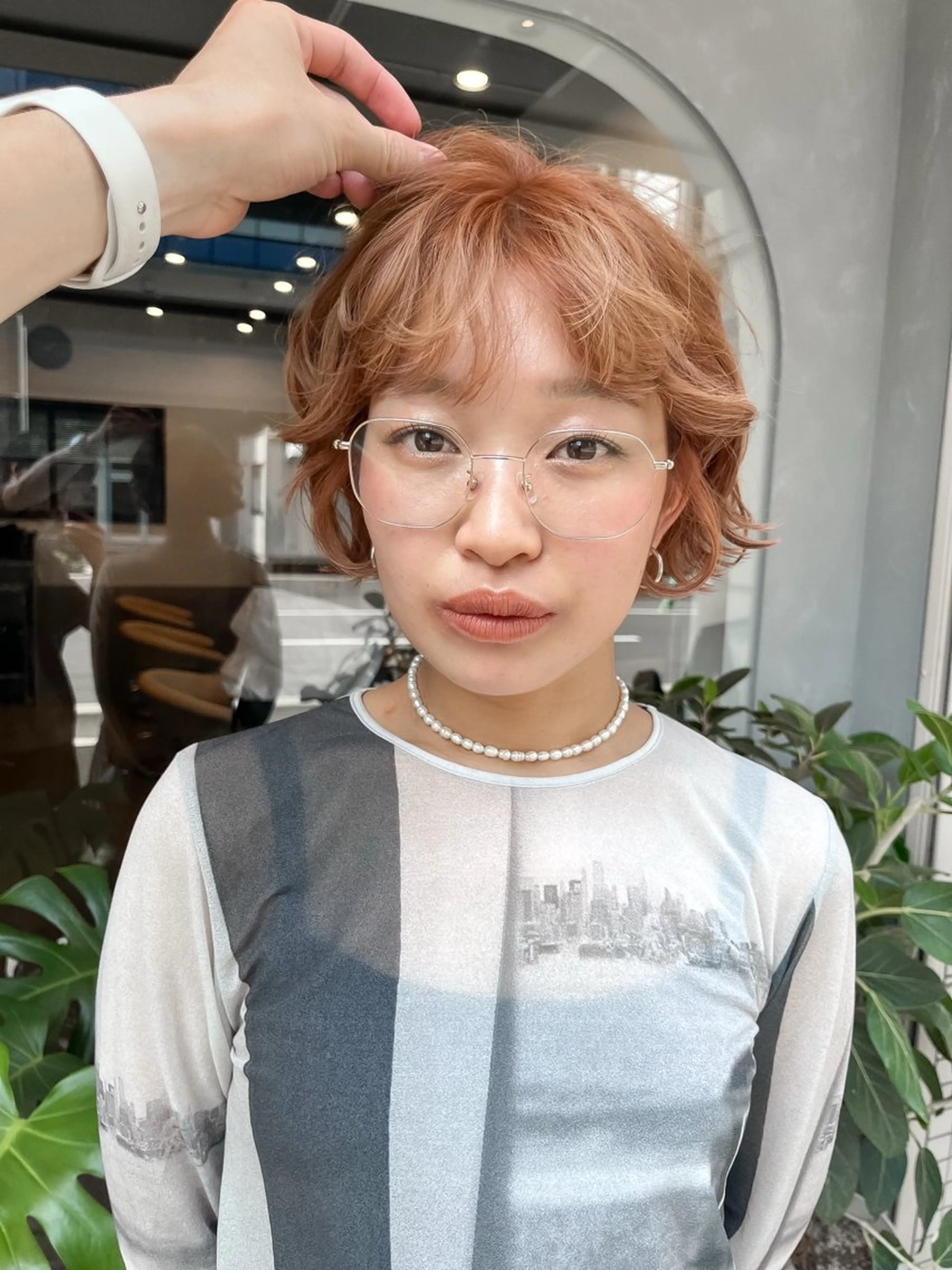 ショート カラー ベージュカラー オレンジ オレンジベージュ ボブ カット ヘアカラー トリートメント dogstar小林諒 パーマ/レイヤーのヘアスタイル