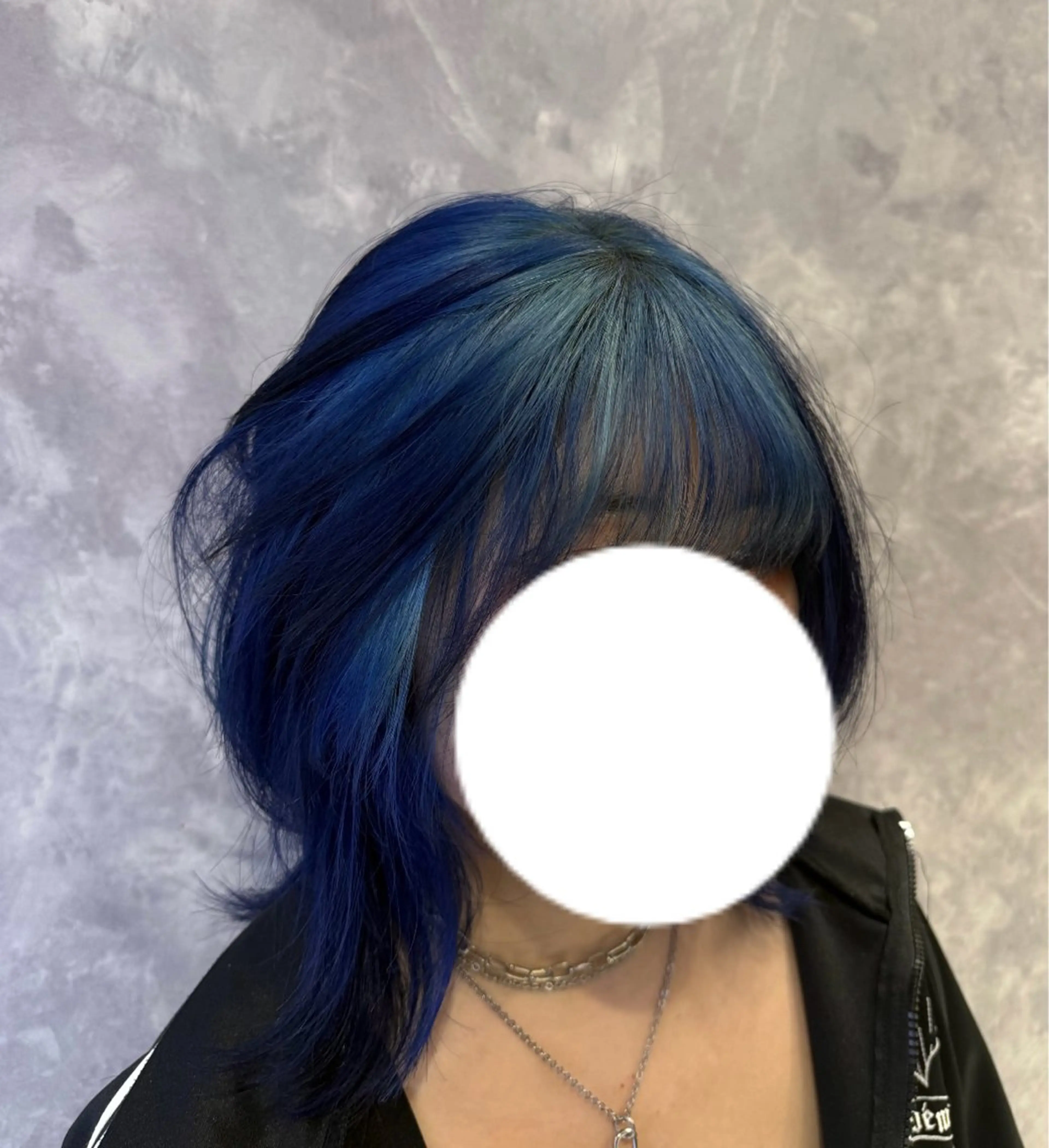 ミディアム ヘアカラー TAKUMI ハイトーン/ウルフのヘアスタイル