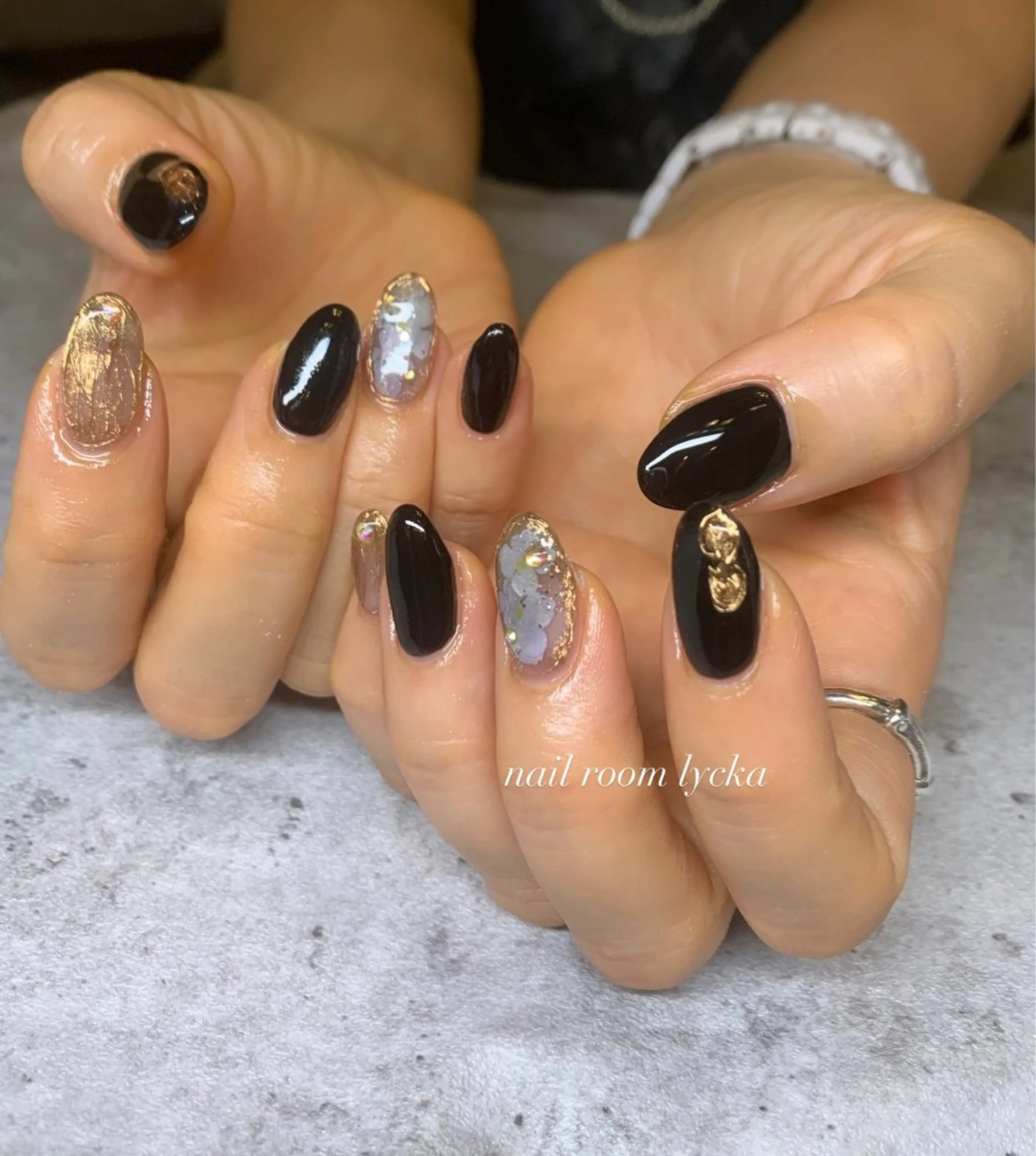 ネイル ﾈｲﾙﾙｰﾑﾘｯｶ 𝐦𝐚𝐲𝐮のネイルデザイン