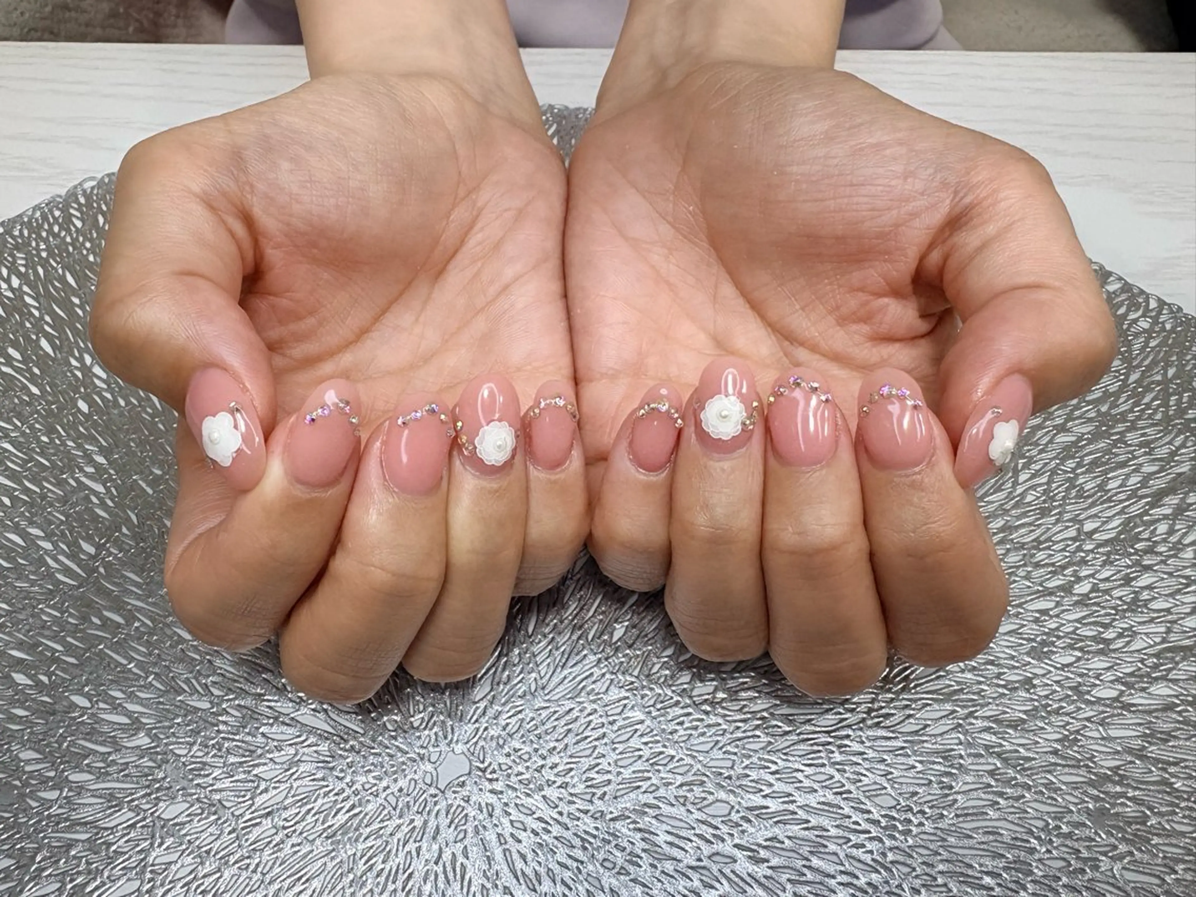 ネイル フットネイル フレンチネイル ジェルネイル ラメ(グリッター) マグネットネイル ハンドネイル ハンドケア ♡Bivi♡自爪に 優しいネイルサロンのネイルデザイン