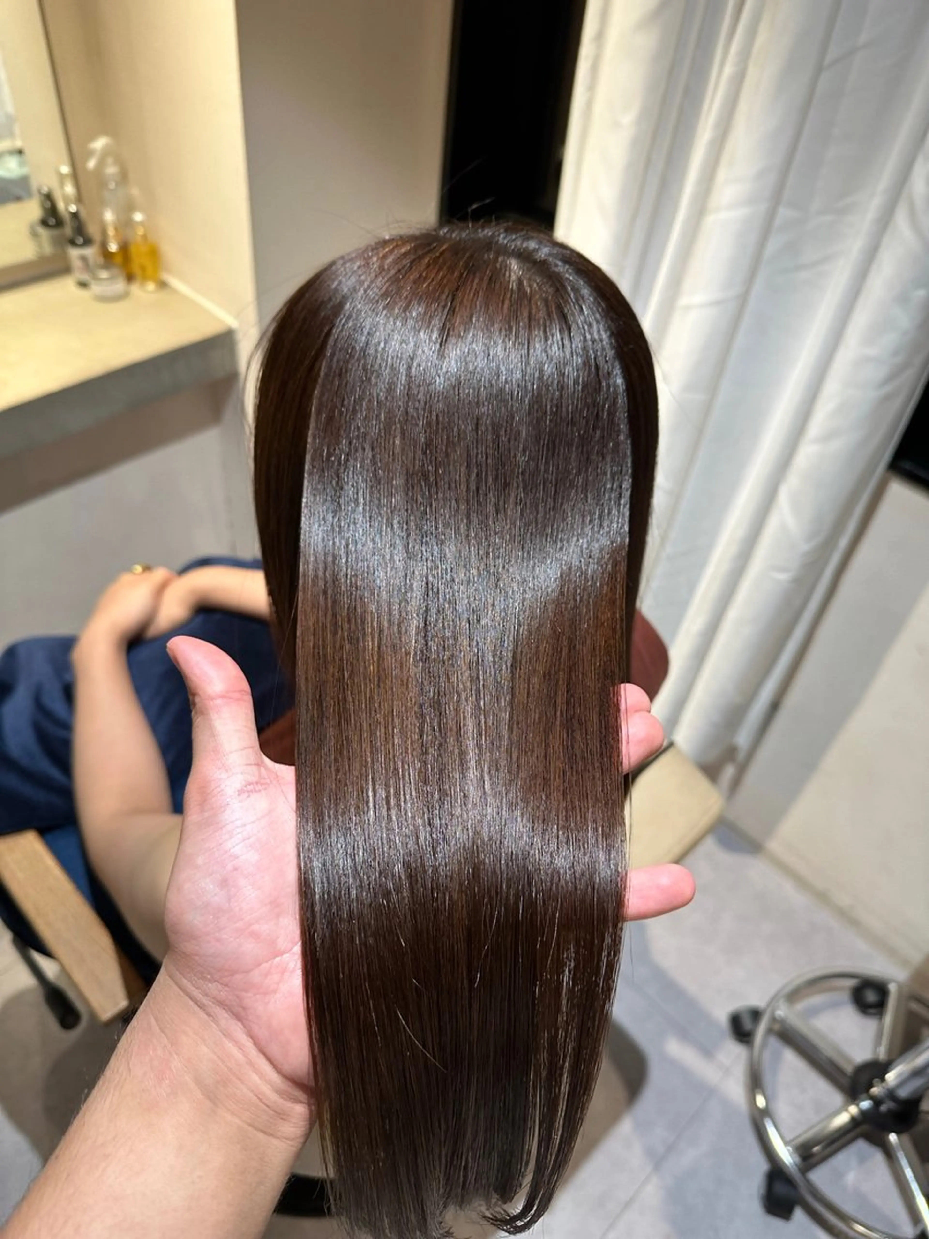 セミロング 縮毛矯正 トリートメント 必ず笑顔で帰っていた だきます！安田祐貴のヘアスタイル