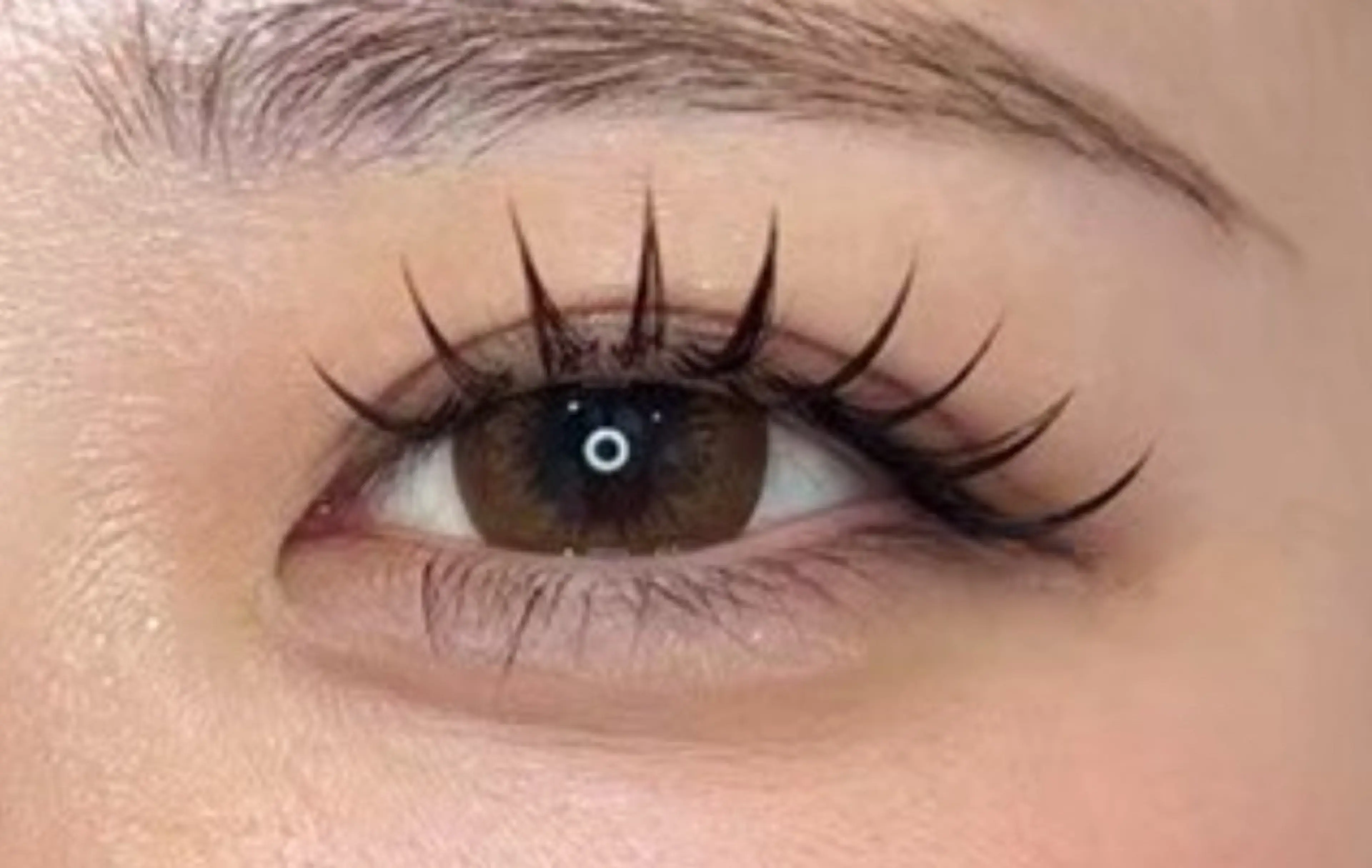 マツエク・マツパ 束感まつ毛 福田 心雪の眉毛・アイブロウイメージ