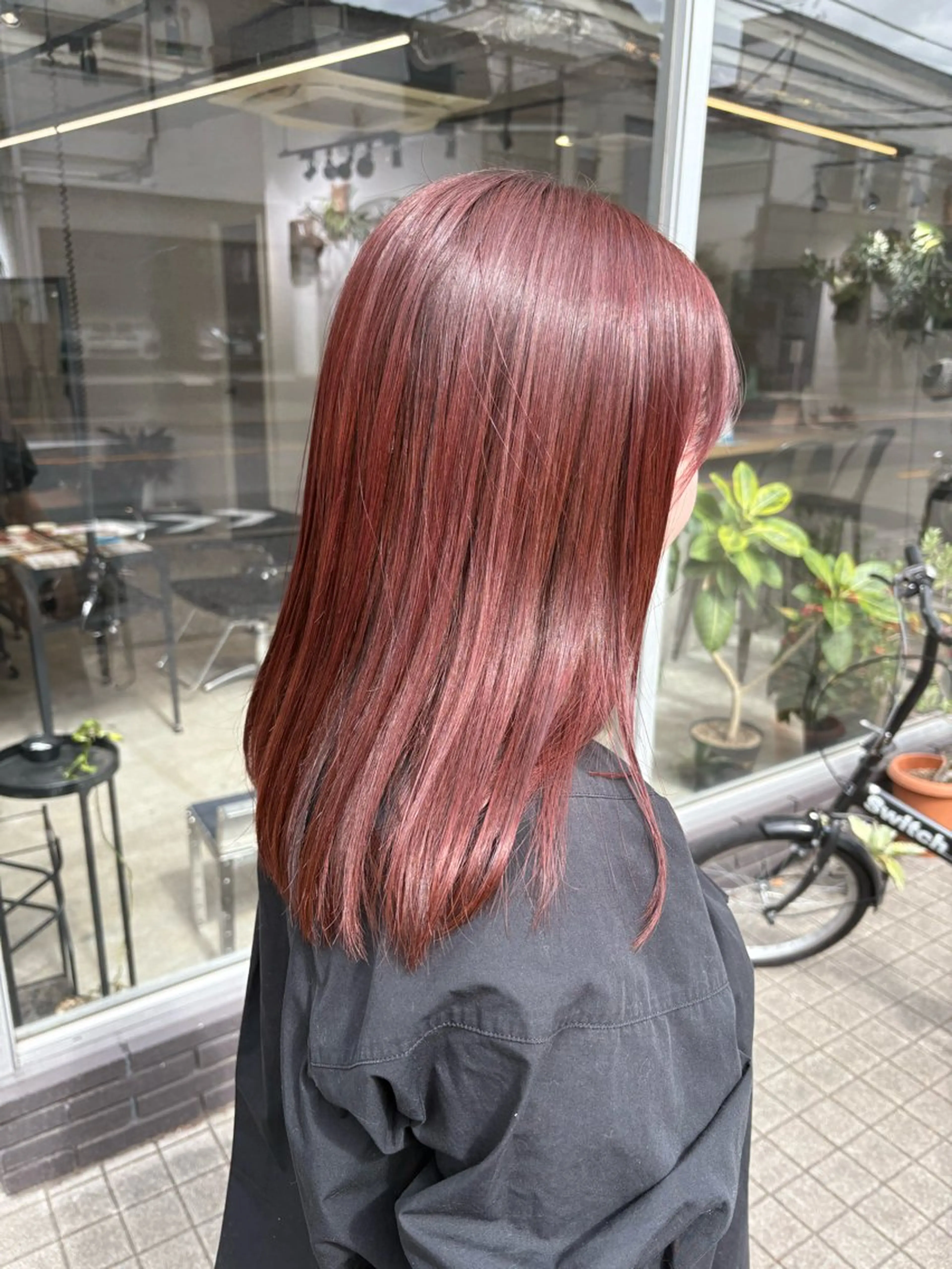 カラー ブリーチ ブリーチなしカラー ピンクカラー カット ヘアカラー トリートメント メンズパーマ特化🔥 ツイスパ/シャドウのヘアスタイル