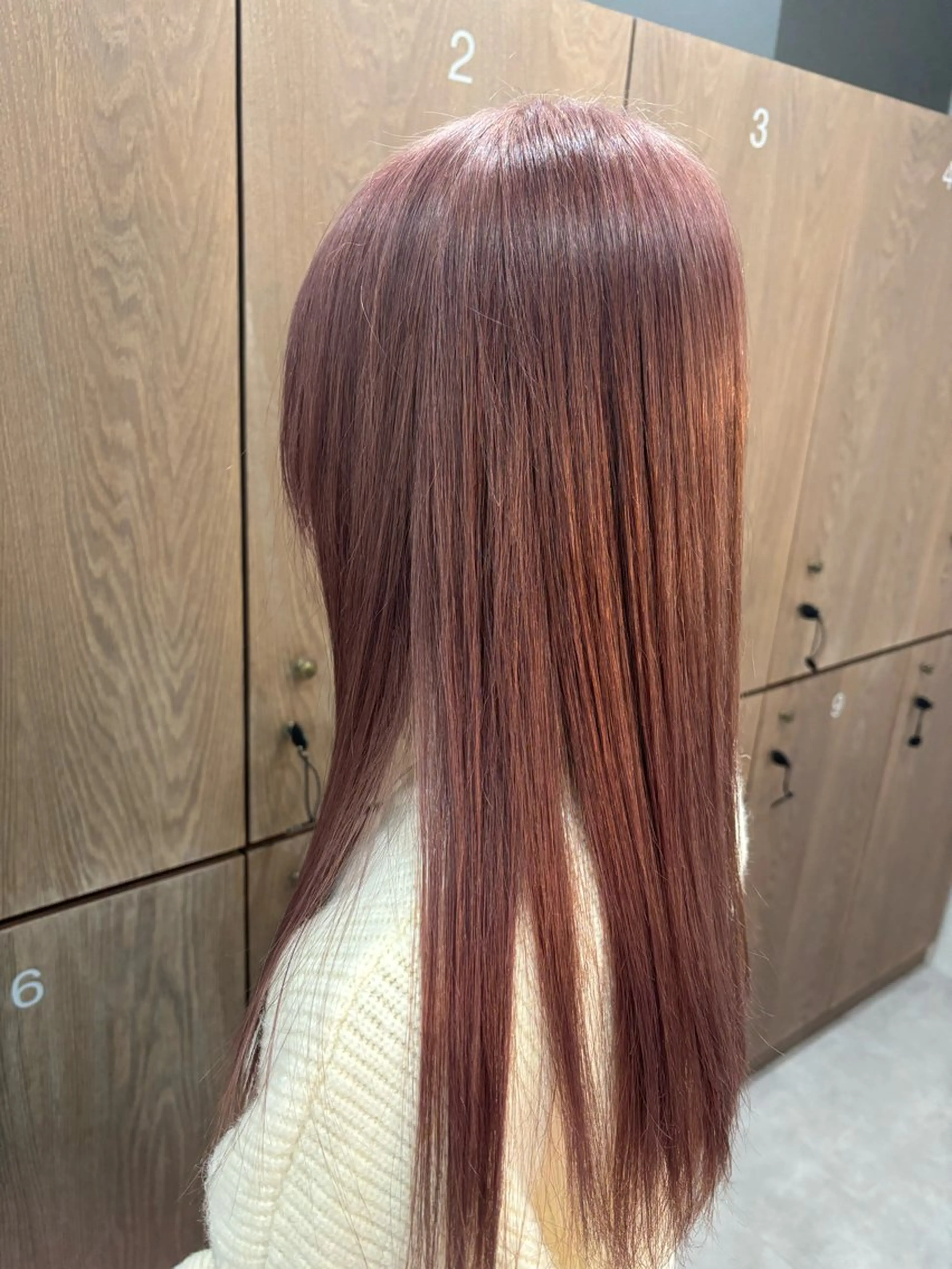 ロング ヘアカラー ルプラボウ あいか 韓国ヘア/艶髪のヘアスタイル