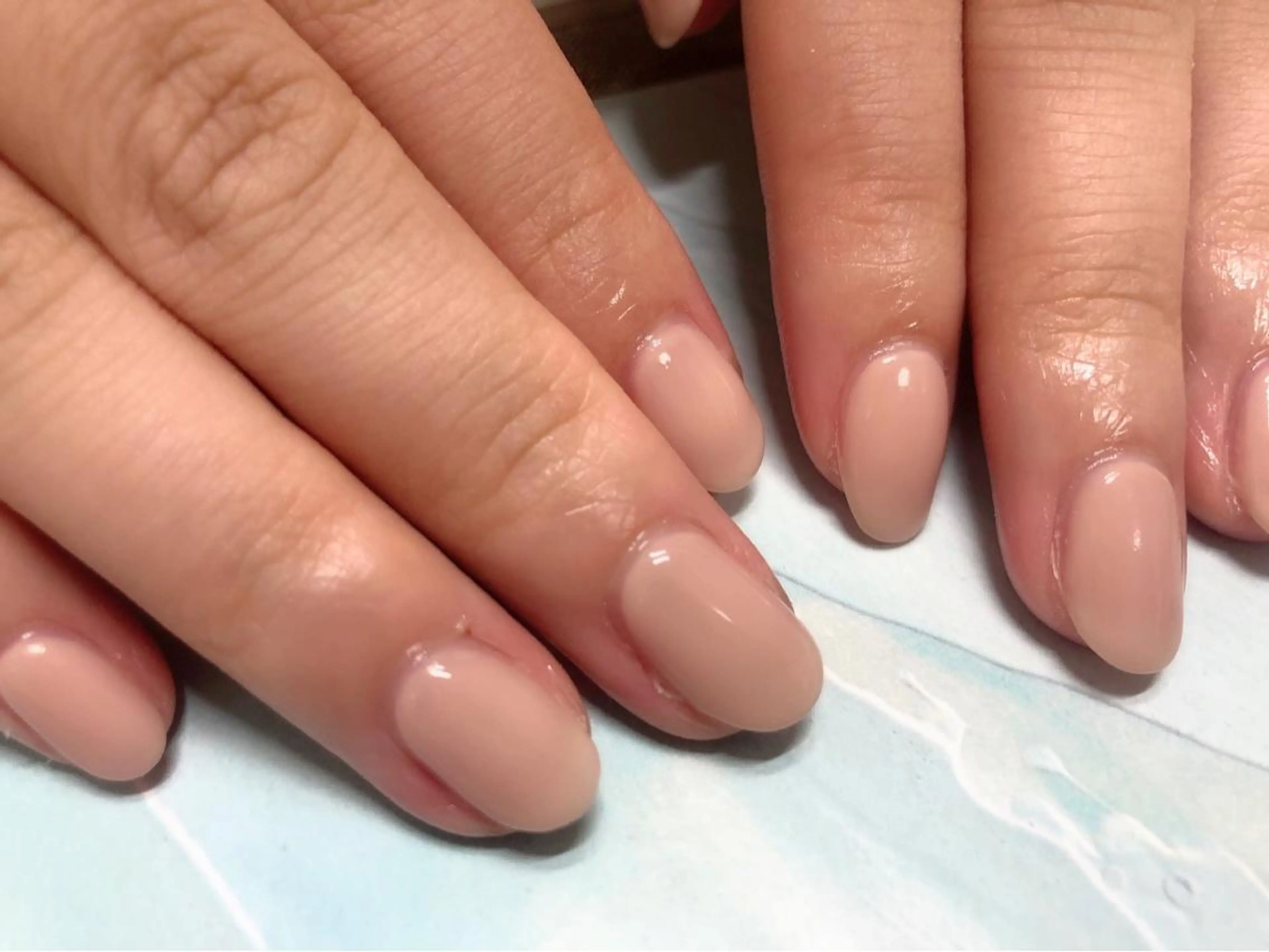 ネイル ワンカラーネイル ピンク ピンクベージュ ハンドネイル mogunail &blowのネイルデザイン