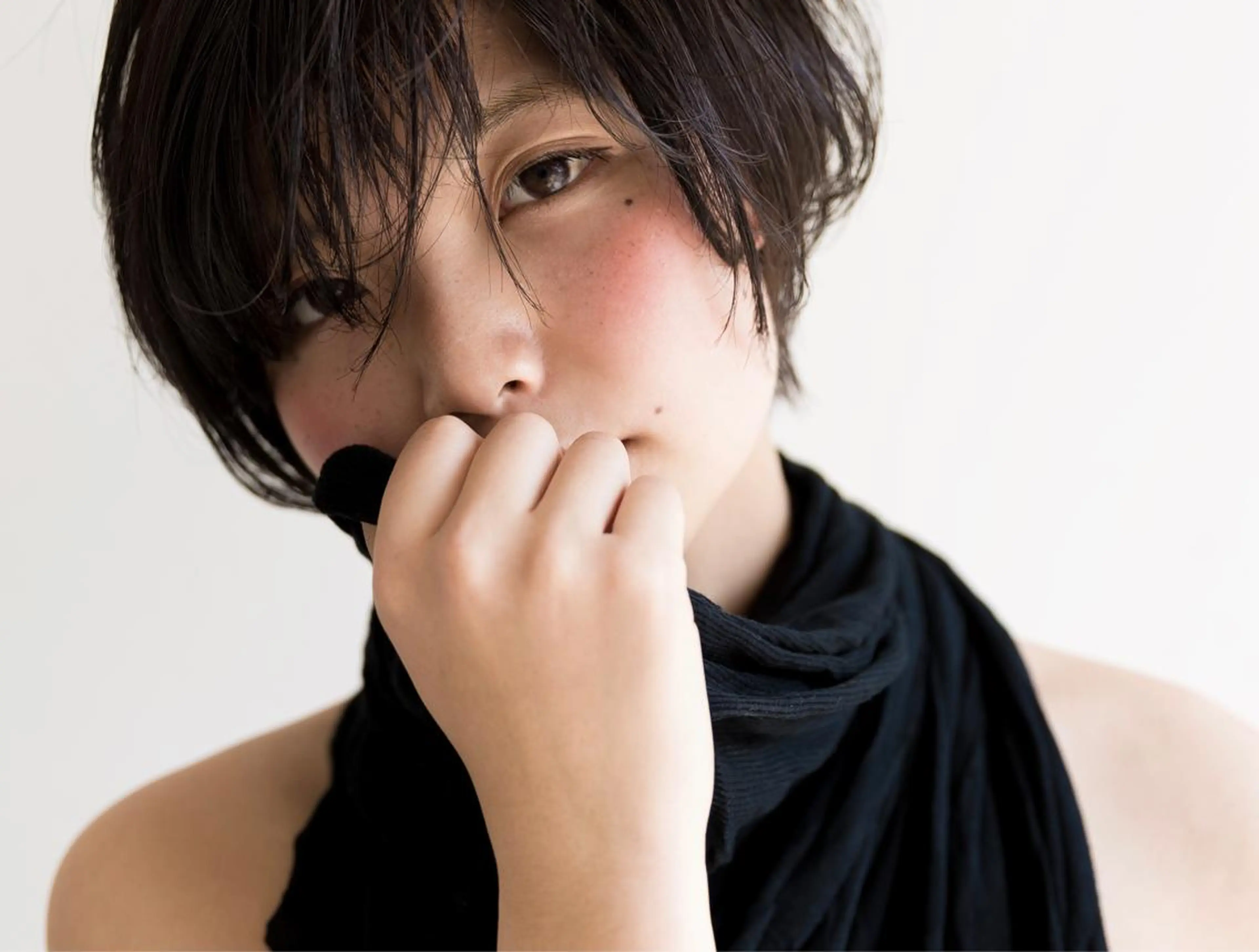 ショート カラー ツジガキ ユウスケのヘアスタイル