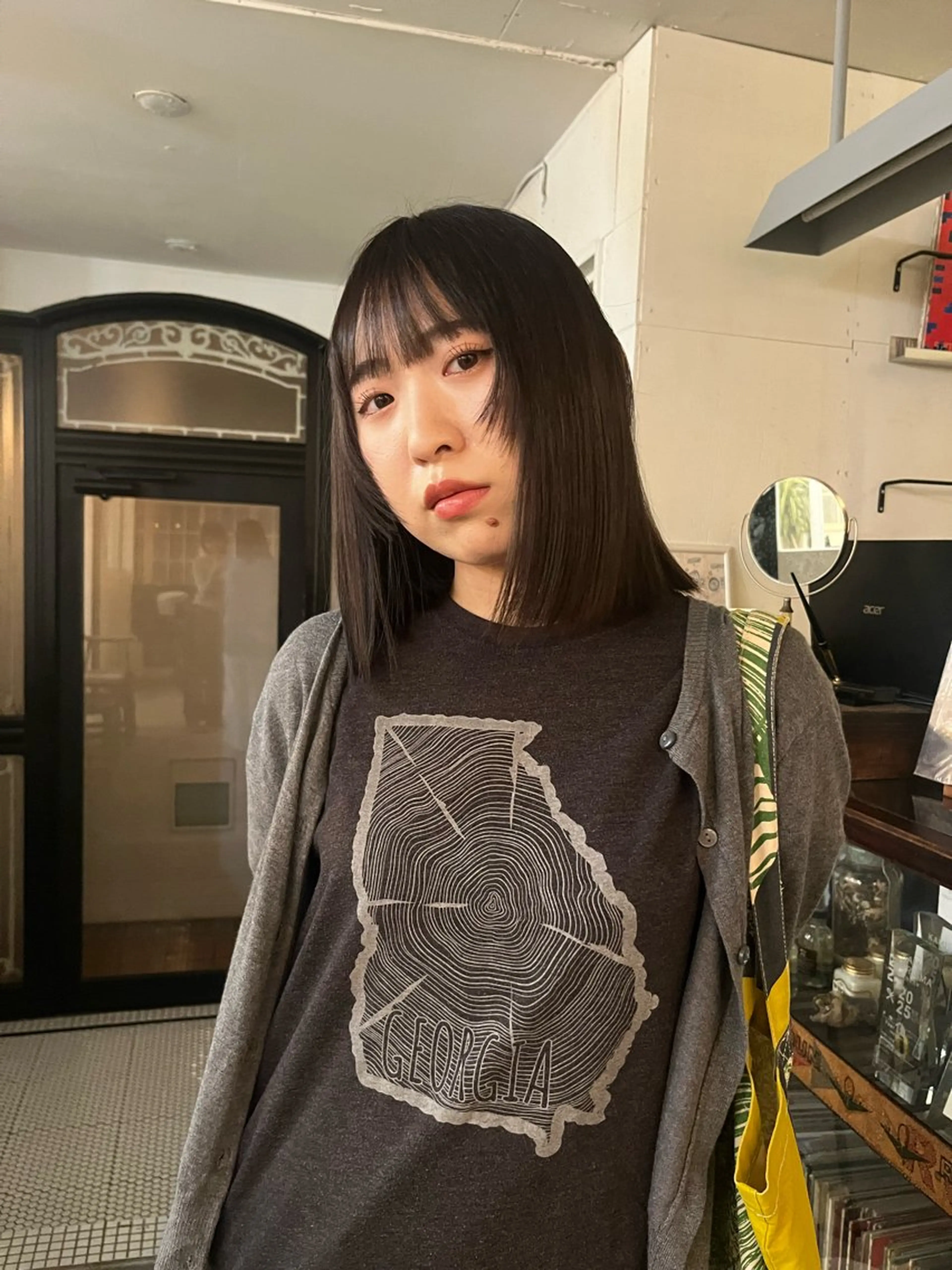 ミディアム カラー 透明感カラー 顔周りカット レイヤー/ベージュ mikuのヘアスタイル