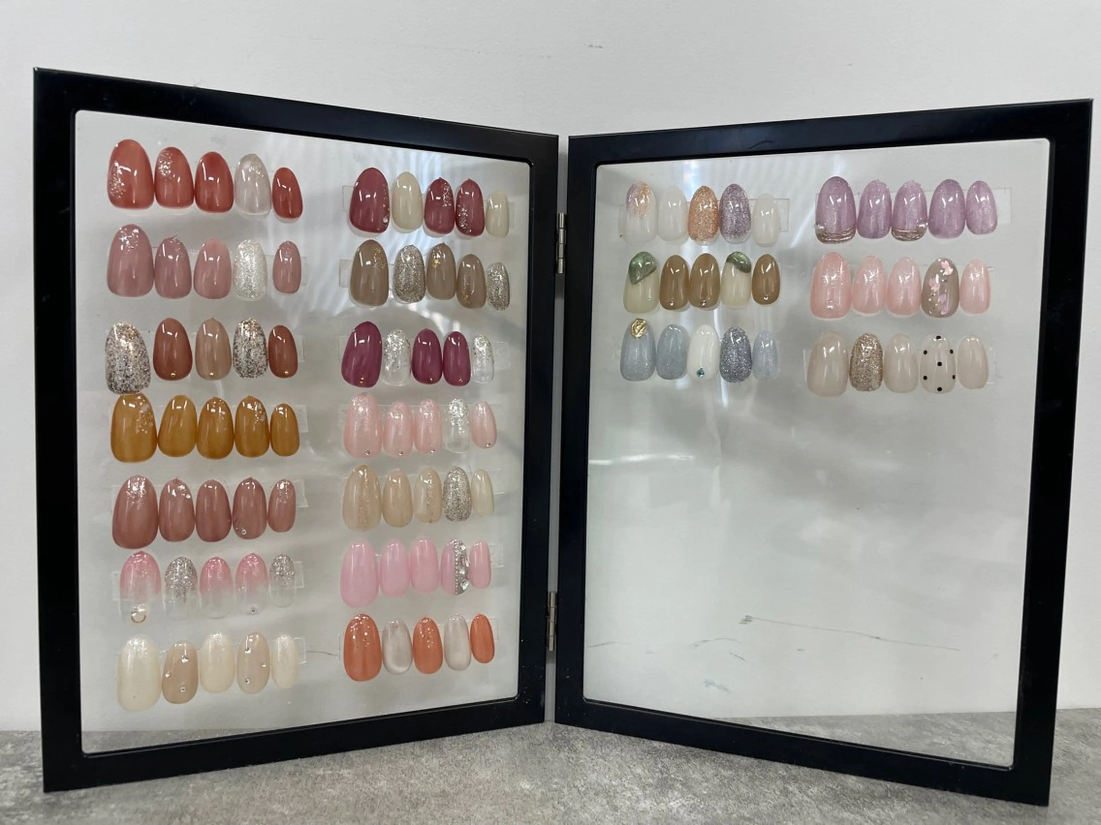 ネイル ハンドネイル Mus’Fam 入谷玲生奈のネイルデザイン