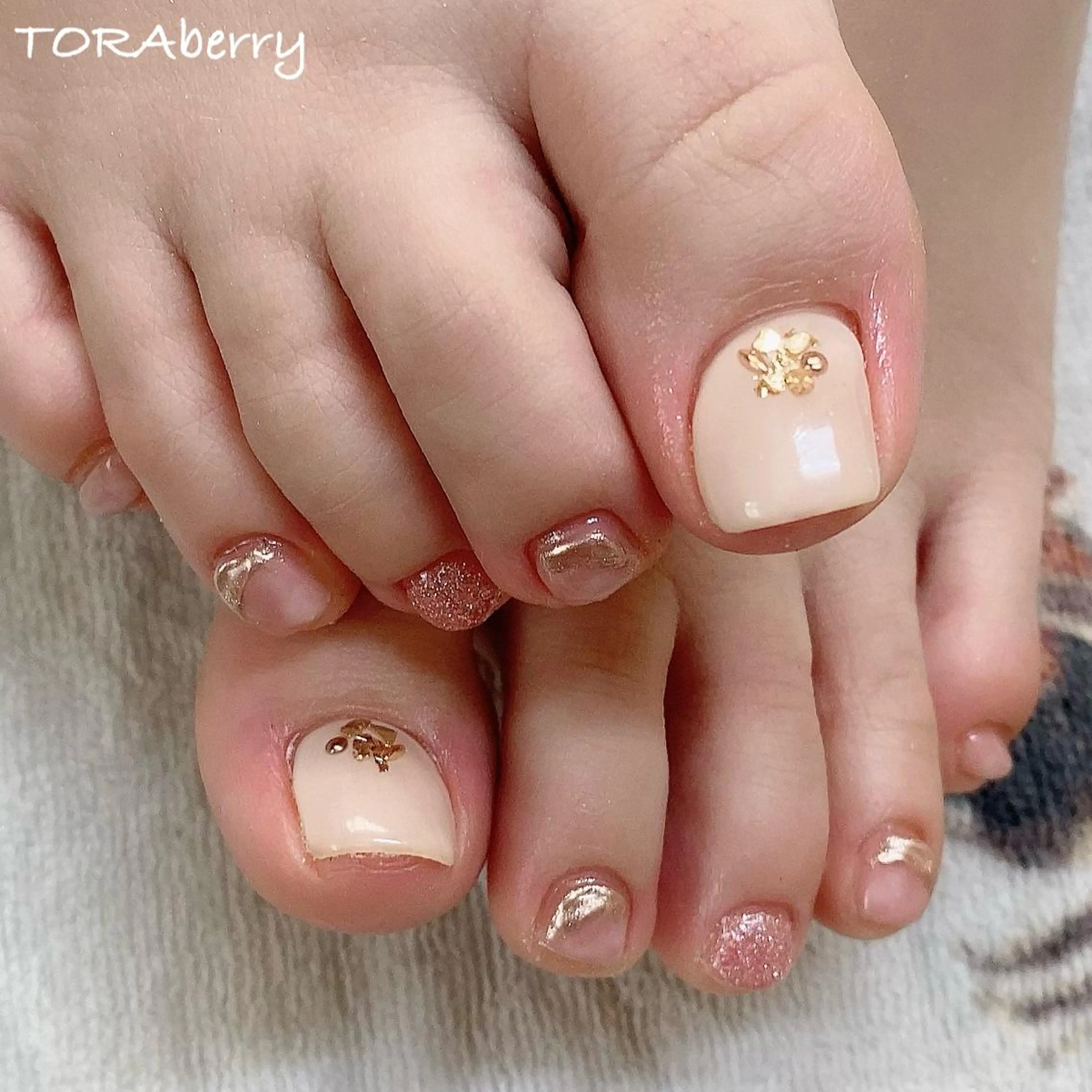 ネイル フットネイル ジェルネイル フットネイル ネイリスト なつみのネイルデザイン