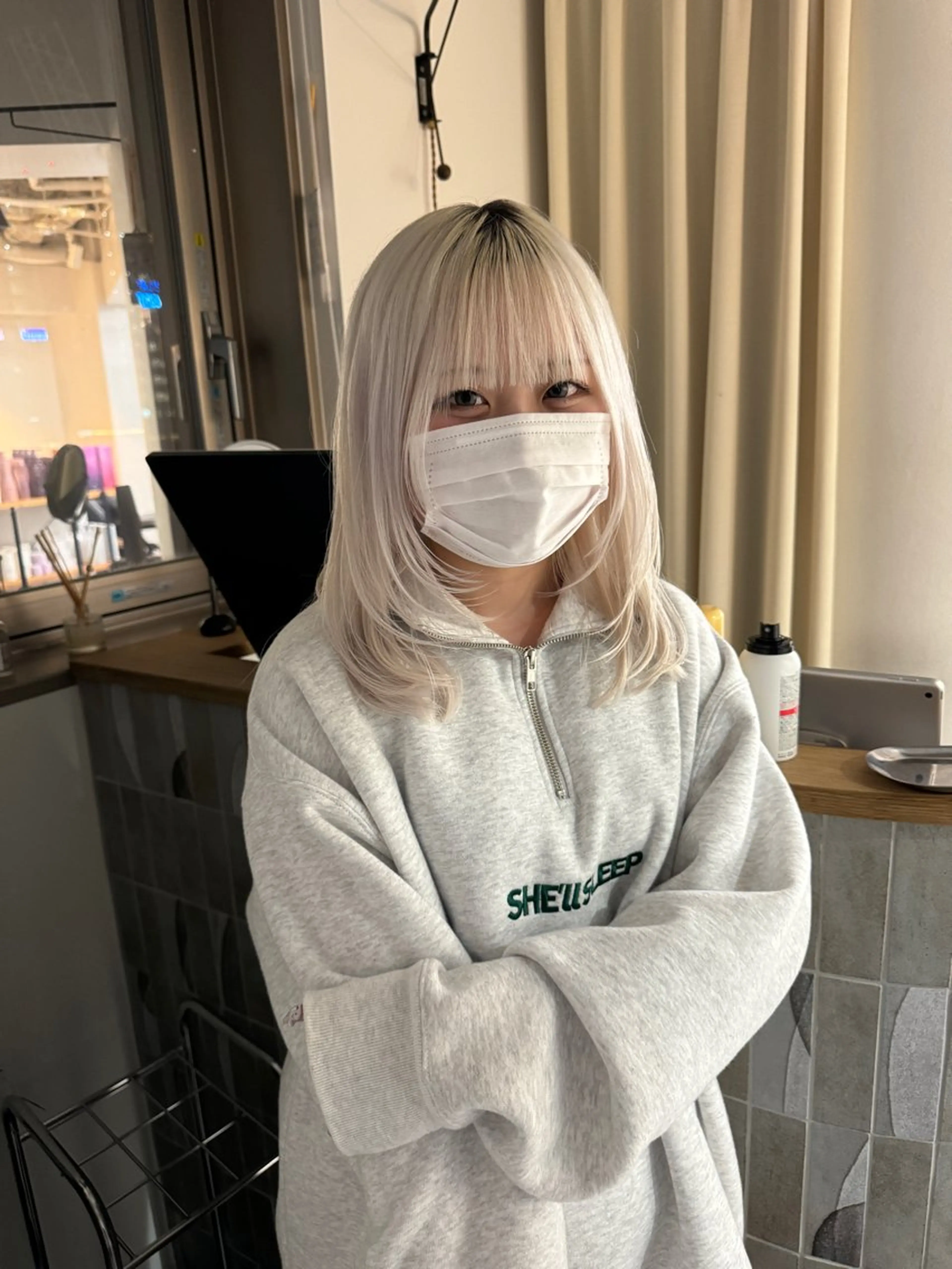 ミディアム カラー カット ヘアカラー トリートメント 切りっぱなしボブ レイヤー/縮毛矯正のヘアスタイル