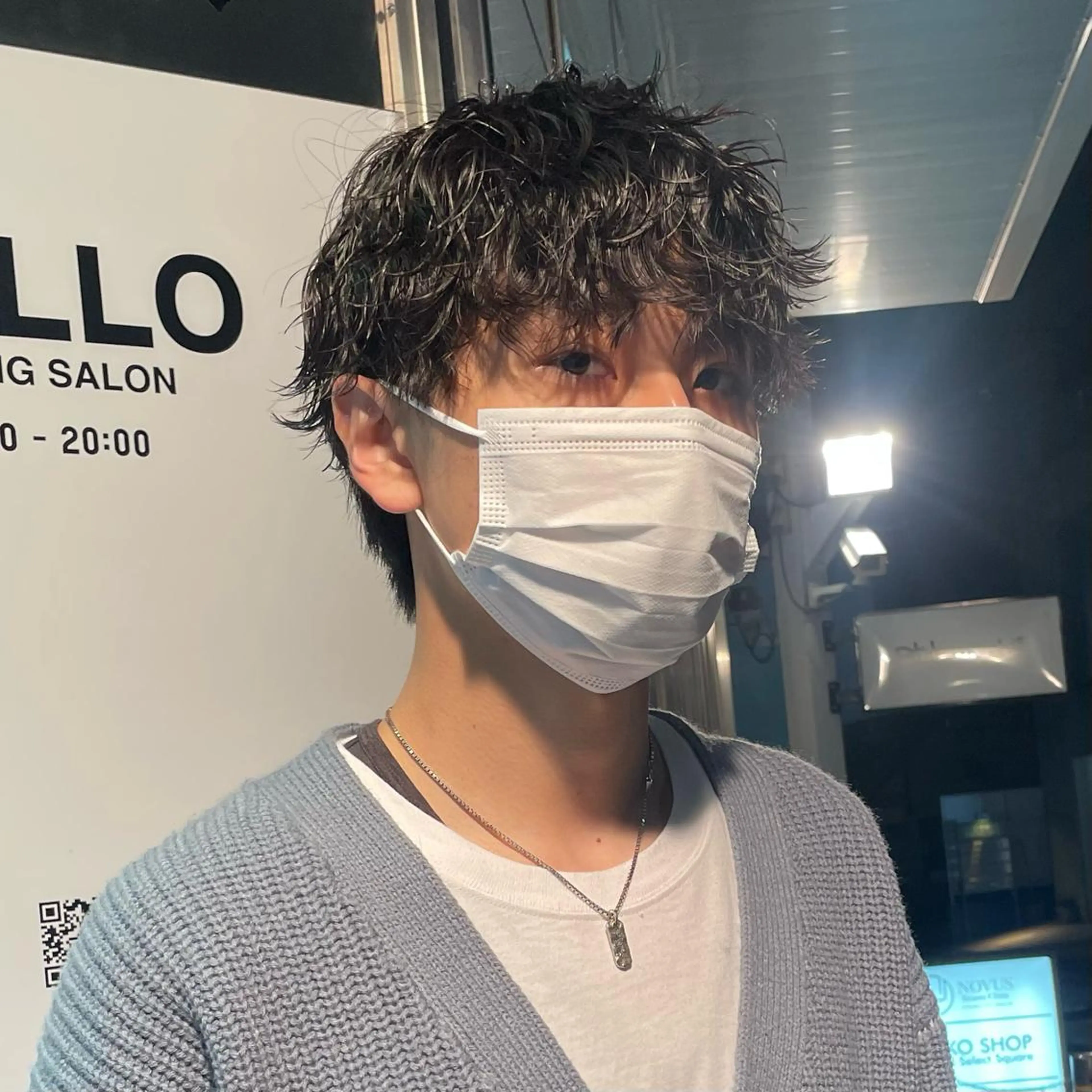 ショート パーマ ヘアアレンジ メンズ マッシュ メンズパーマ ツイストスパイラルパーマ 波巻きパーマ スパイラルパーマ センターパート／マッ シュ／パーマ　あさみのヘアスタイル