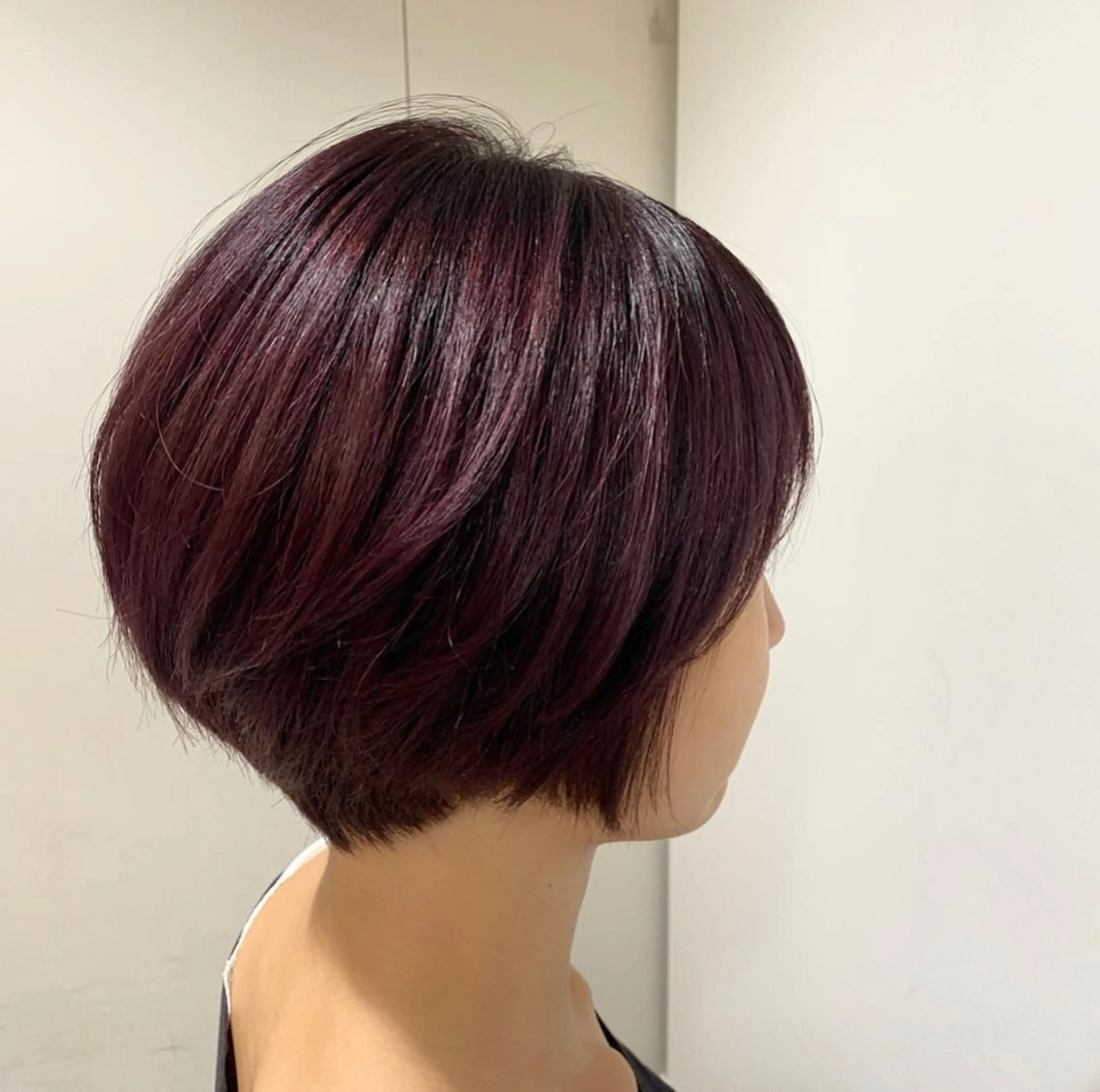 カラー 山口 莉奈のヘアスタイル