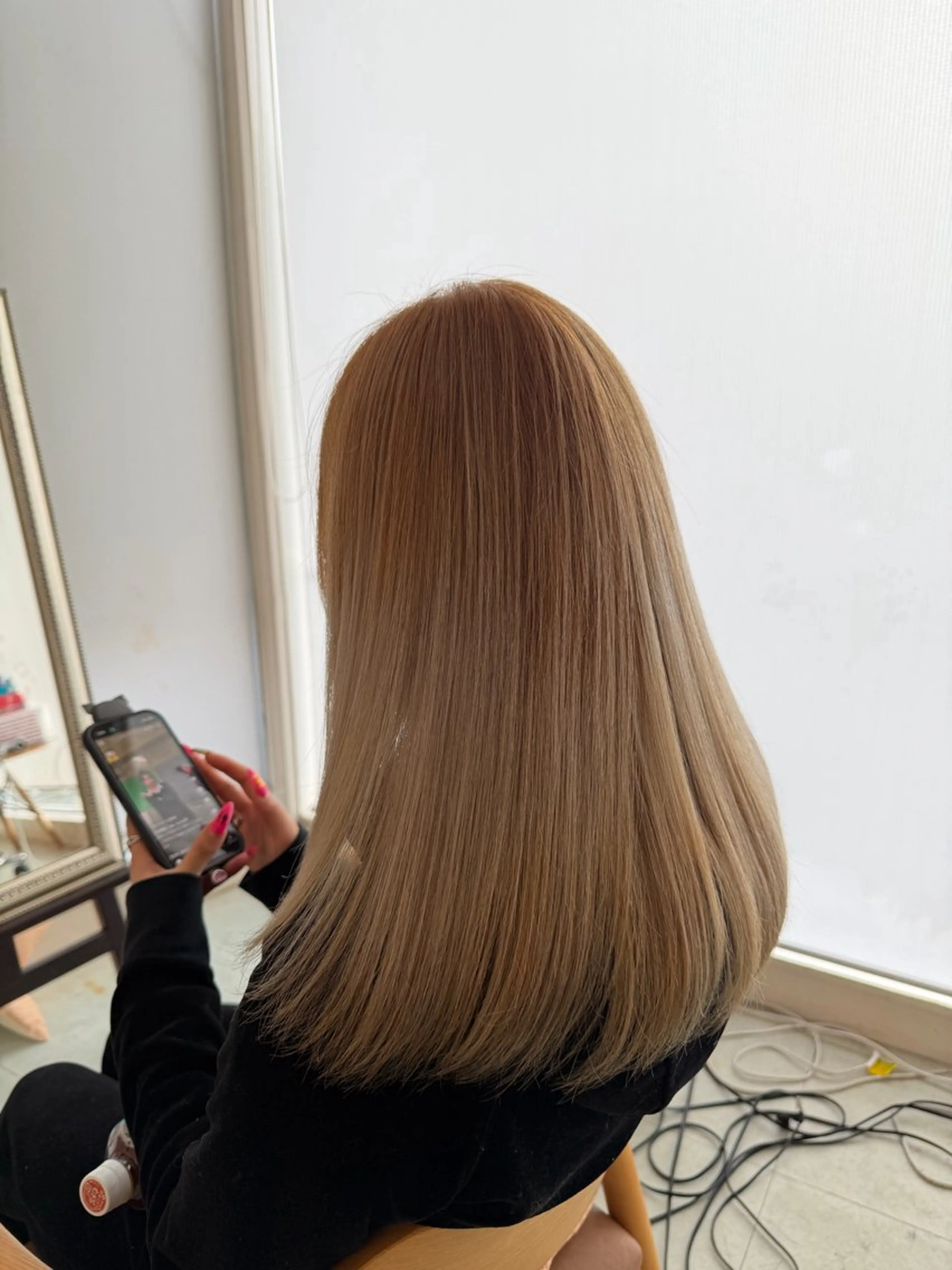 ロング カラー ブリーチ ヘアカラー トリートメント 艶髪/髪質改善 /透明感カラー/鴻巣のヘアスタイル