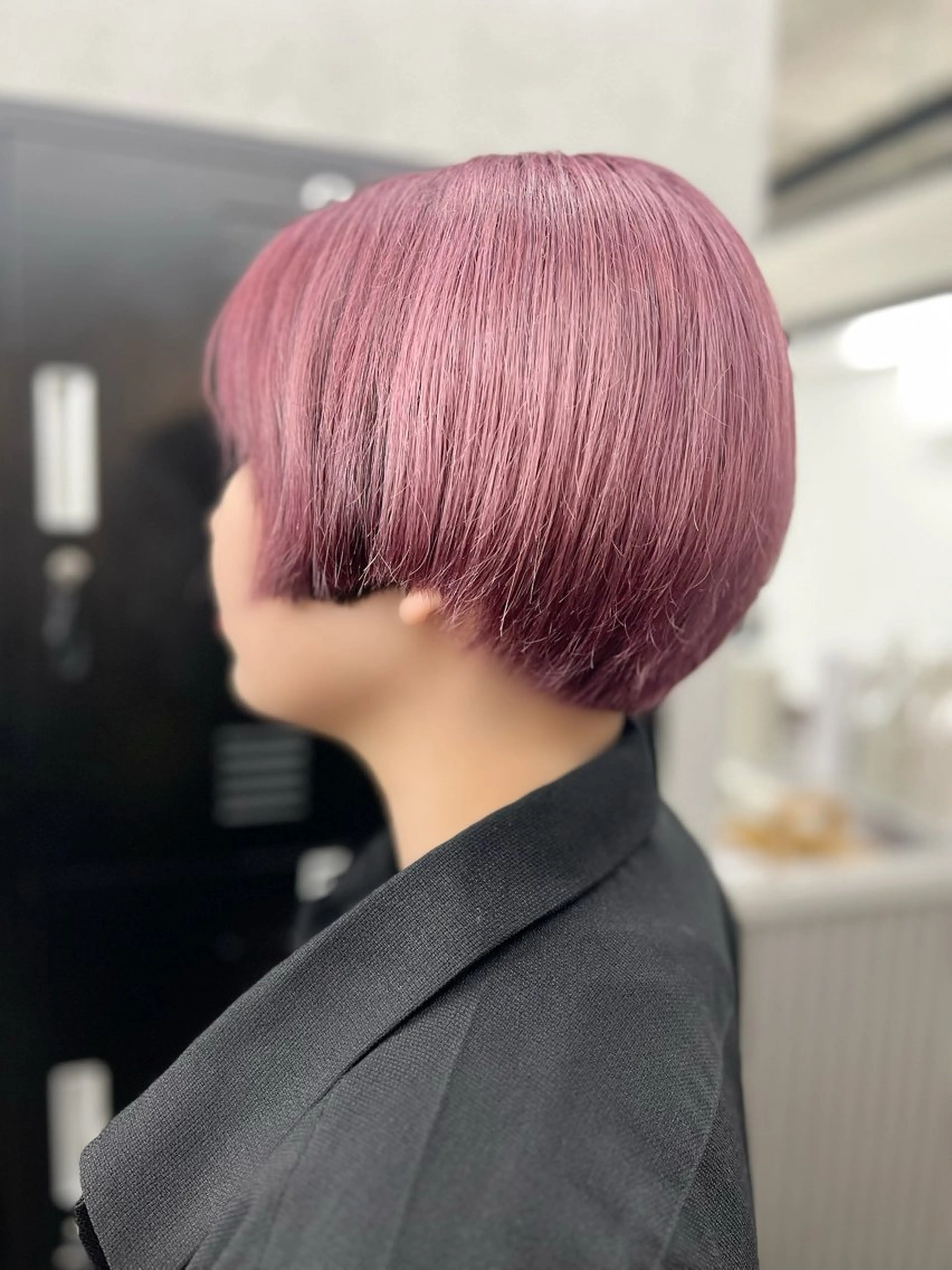 ショート カラー 黒髪 ピンクカラー バイオレットカラー カット ヘアカラー 透明感カラー特化🫧 ADLLA.栗原🦋のヘアスタイル