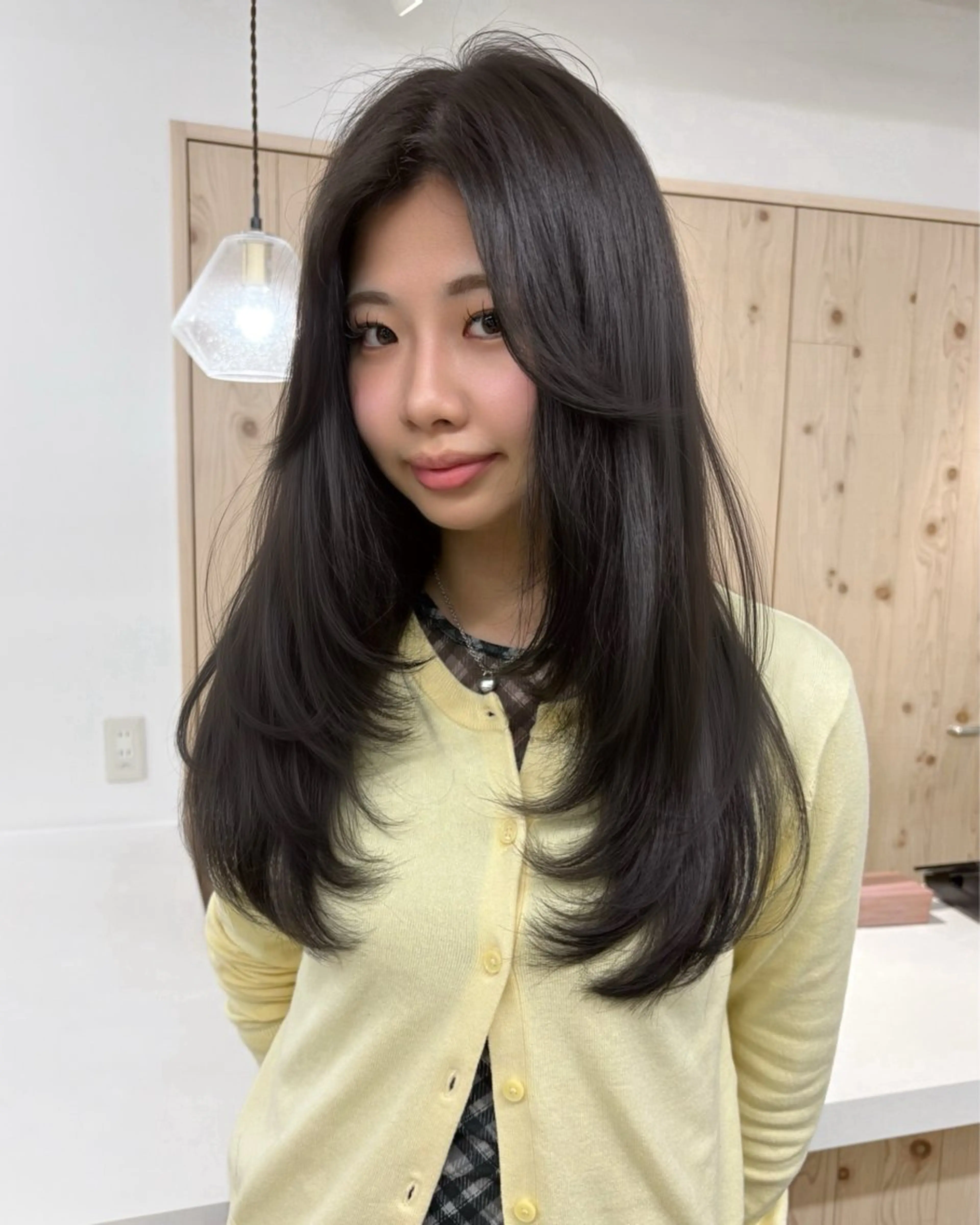 セミロング カラー カット ヘアカラー トリートメント ヘアセット 新宿/韓国ヘア/ 髪質改善ストレートのヘアスタイル