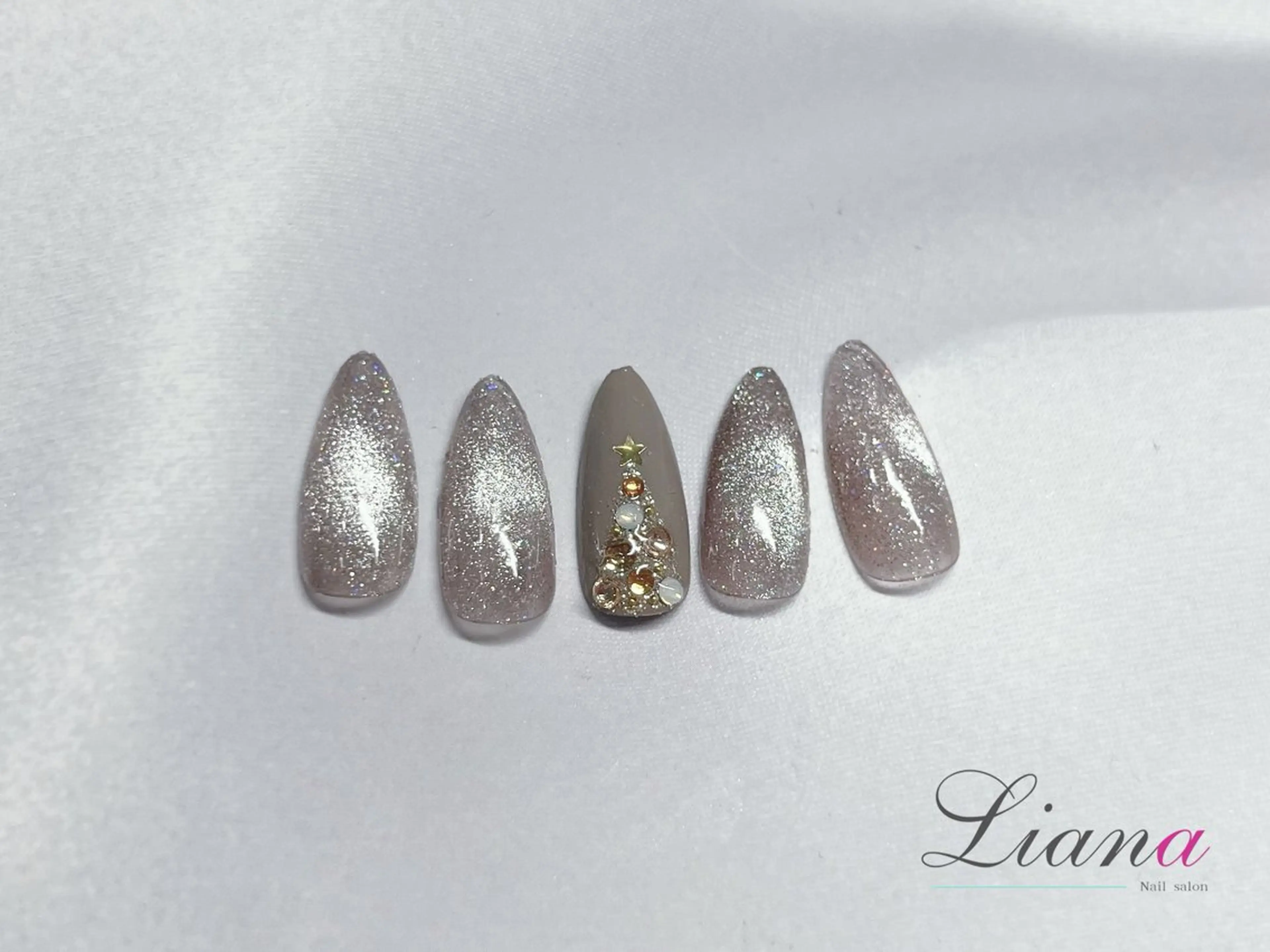 ネイル 大井町ネイルサロンLiana所属・Liana CHIYAKOのネイルデザイン