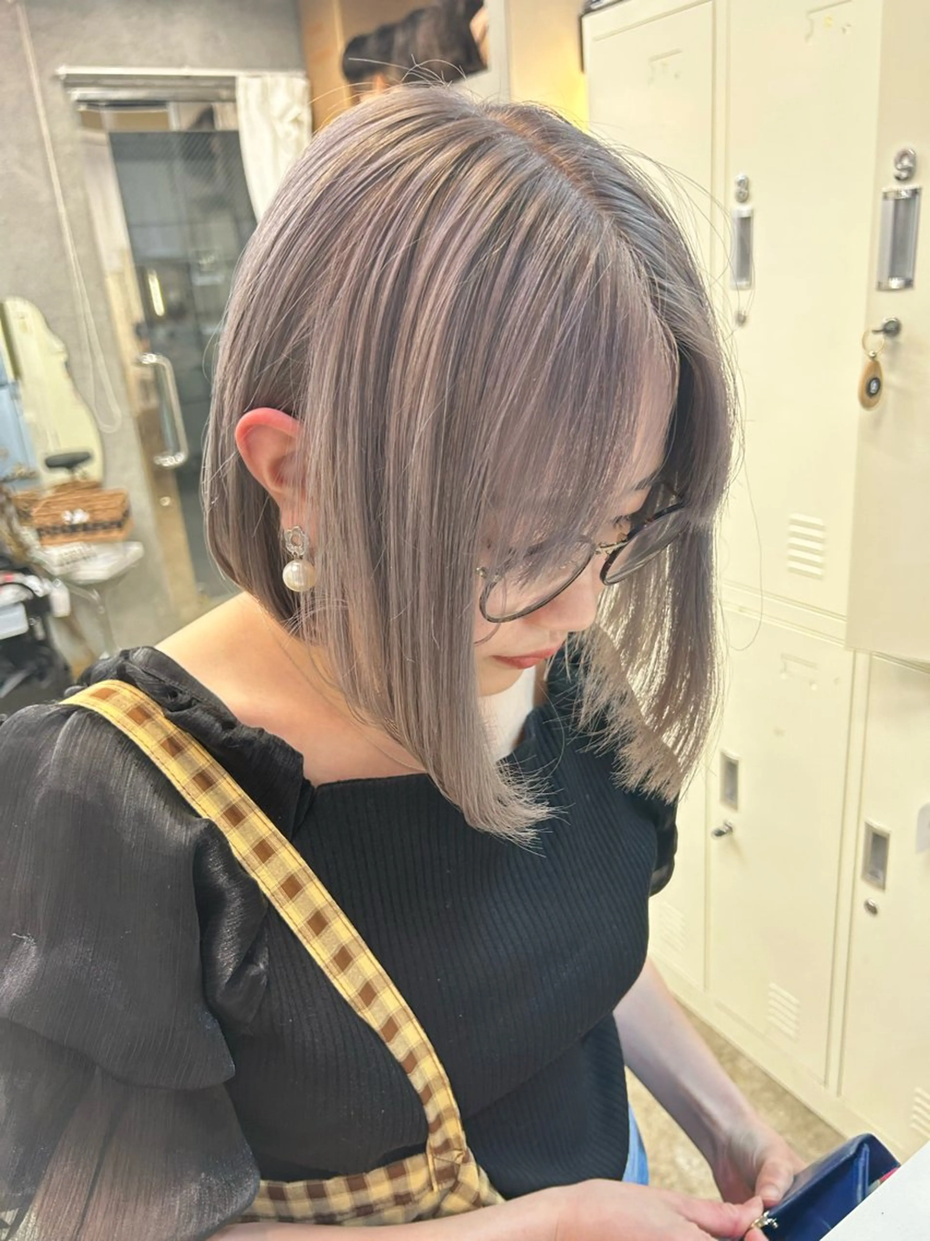 ショート カラー ベージュカラー シルバー シルバーベージュ kazuki iconのヘアスタイル