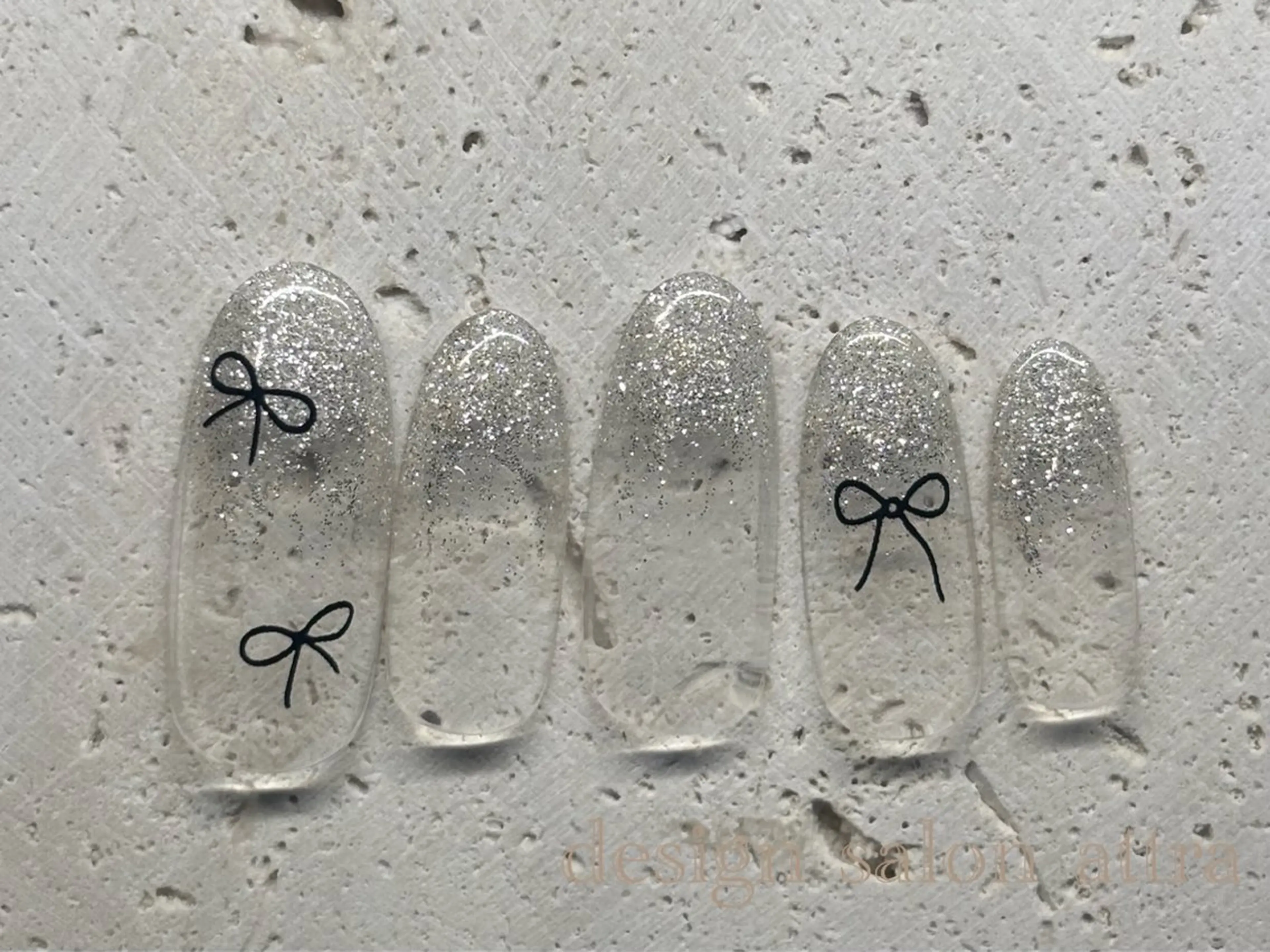 【オフなし】シンプル・オフィスネイルの写真