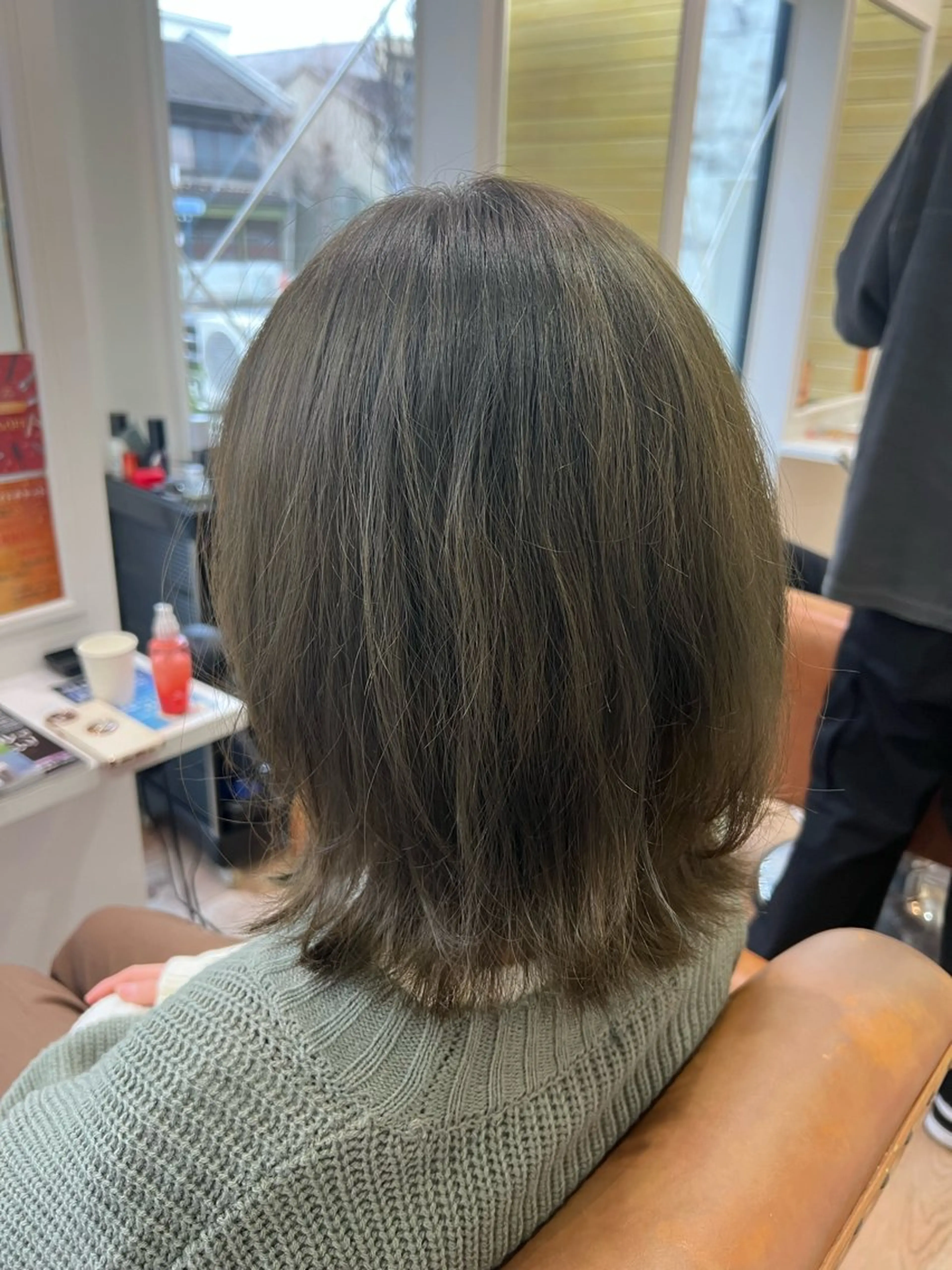 ミディアム ヘアカラー cyan Amiのヘアスタイル