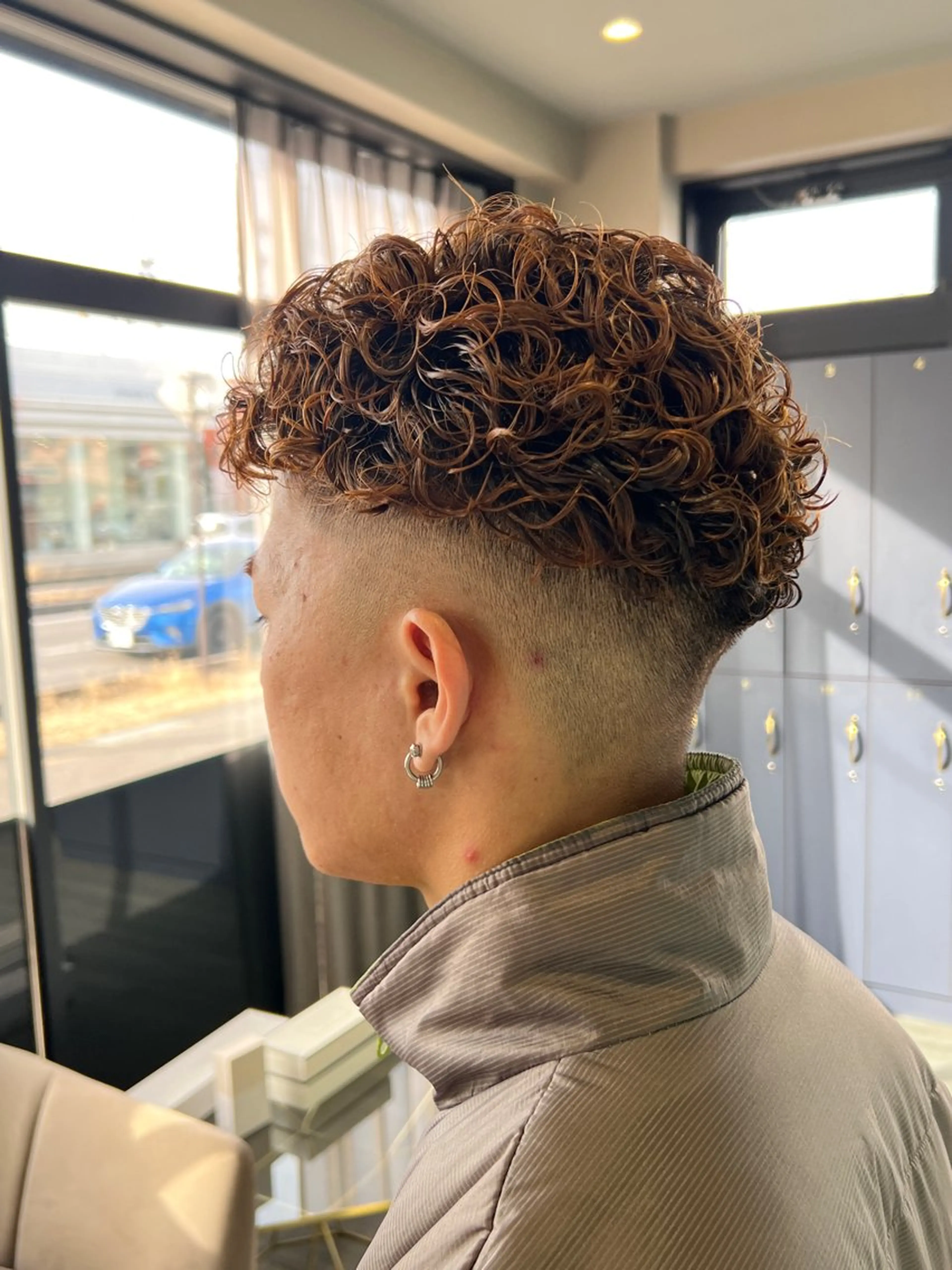 パーマ メンズ 志田 ほん/ メンズパーマのヘアスタイル