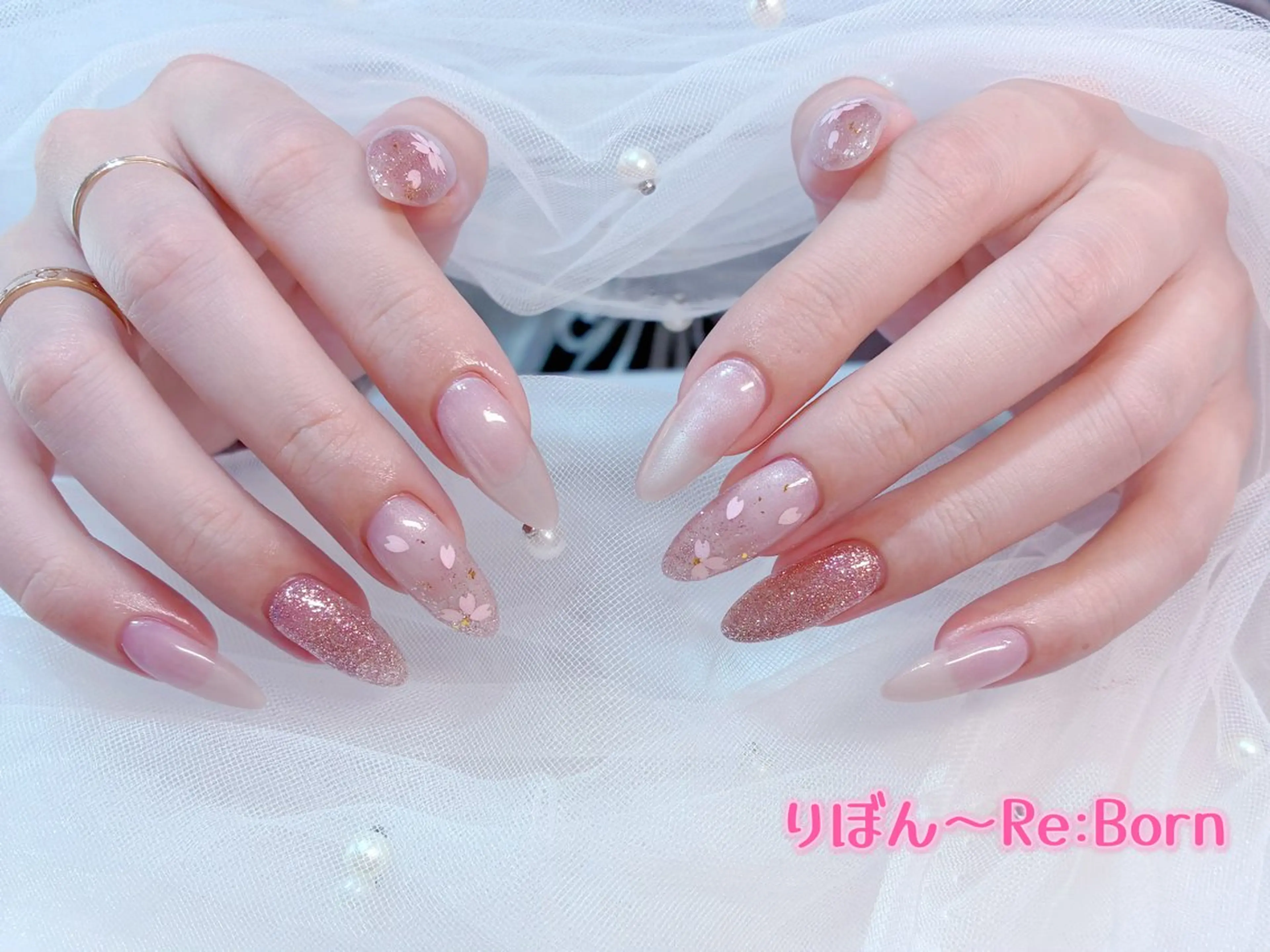 セミロング フレンチガーリー クリスマス ハンドネイル りぼん Re:Bonrのネイルデザイン