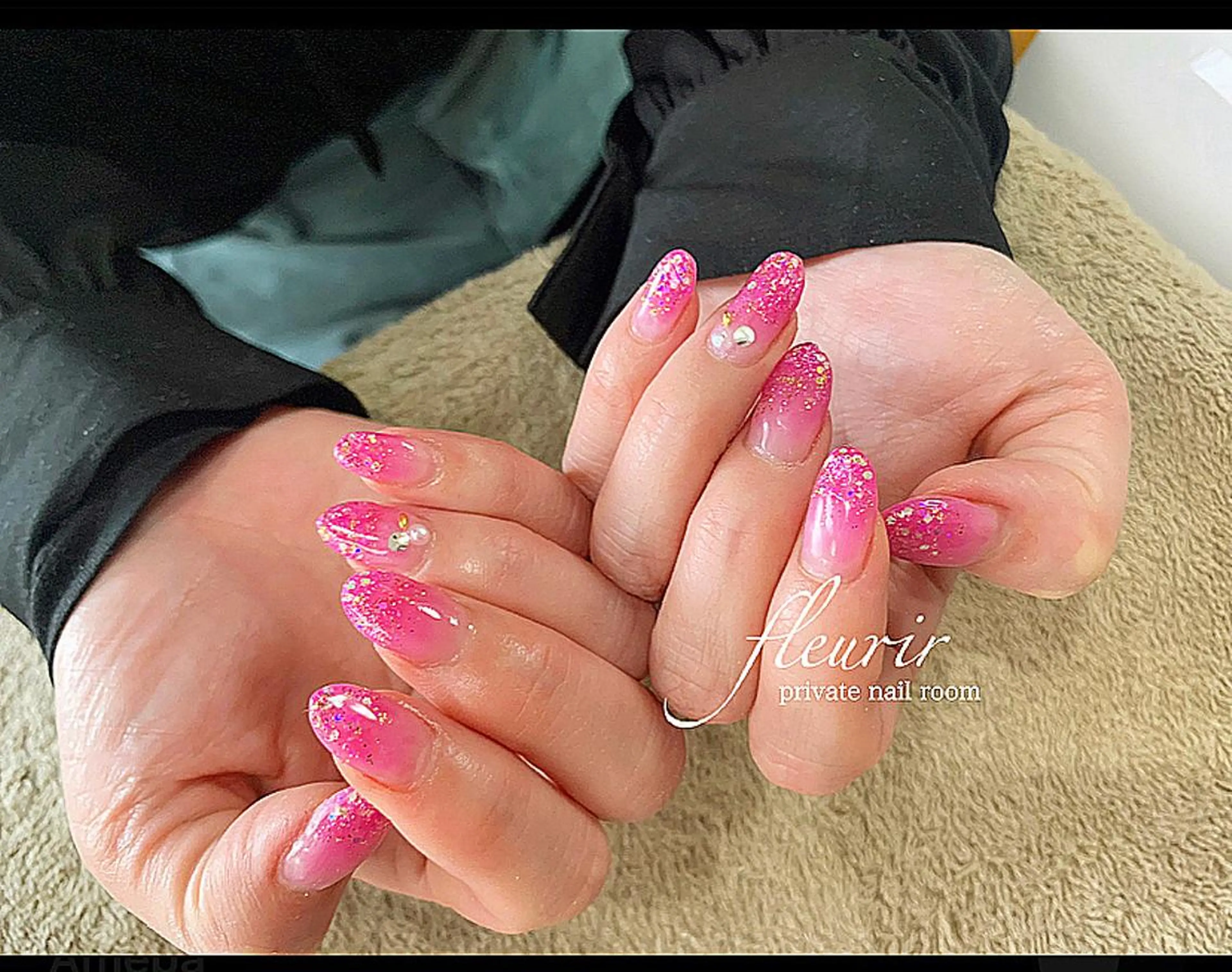 ネイル グラデーション ホログラムネイル キラキラネイル ラメ(グリッター) ピンク フルリール 【プライベートサロンのネイルデザイン