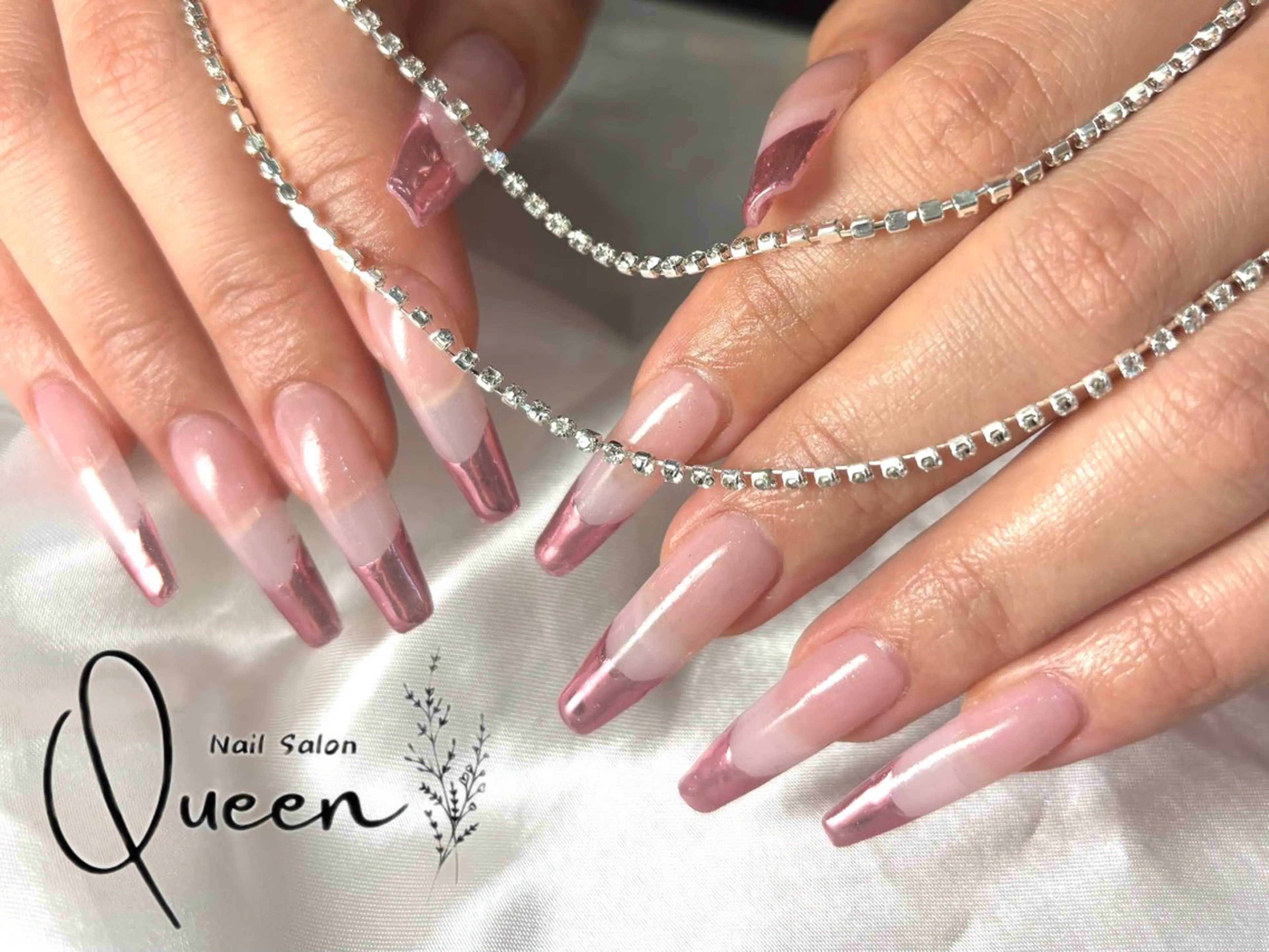 ネイル Queennail 北堀江megumiのネイルデザイン