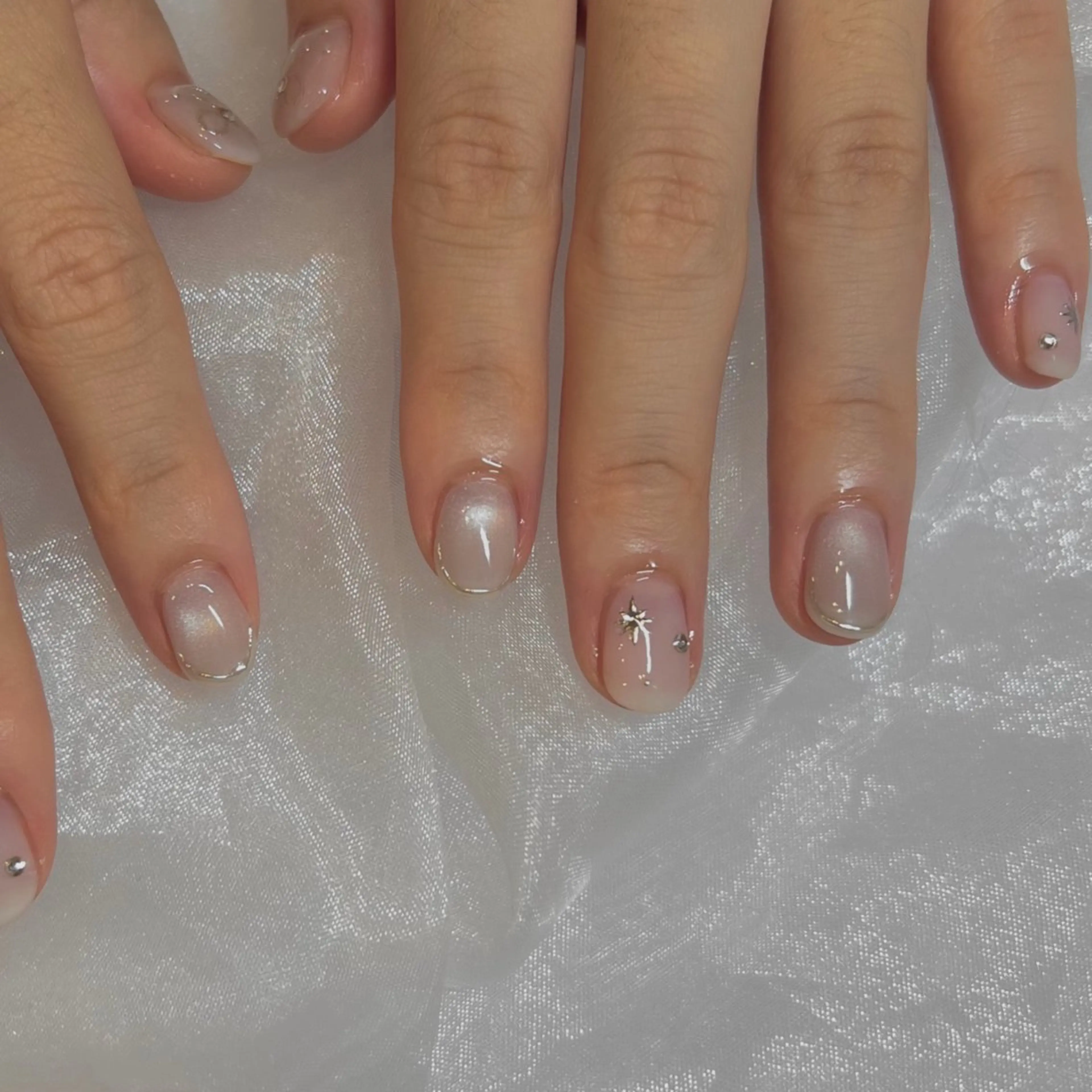 ネイル マグネットネイル ミラーネイル ハンドネイル LaLuna🌙 Natsukiのネイルデザイン